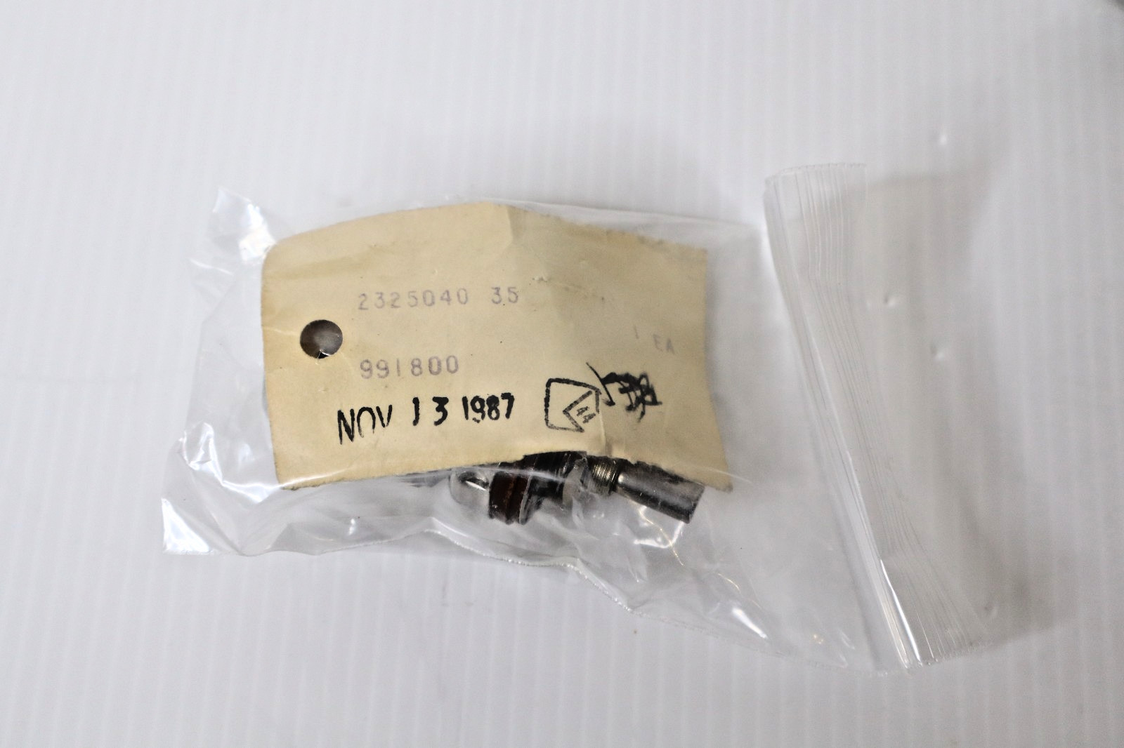 2325040-35 Potentiometer - 5 Available
