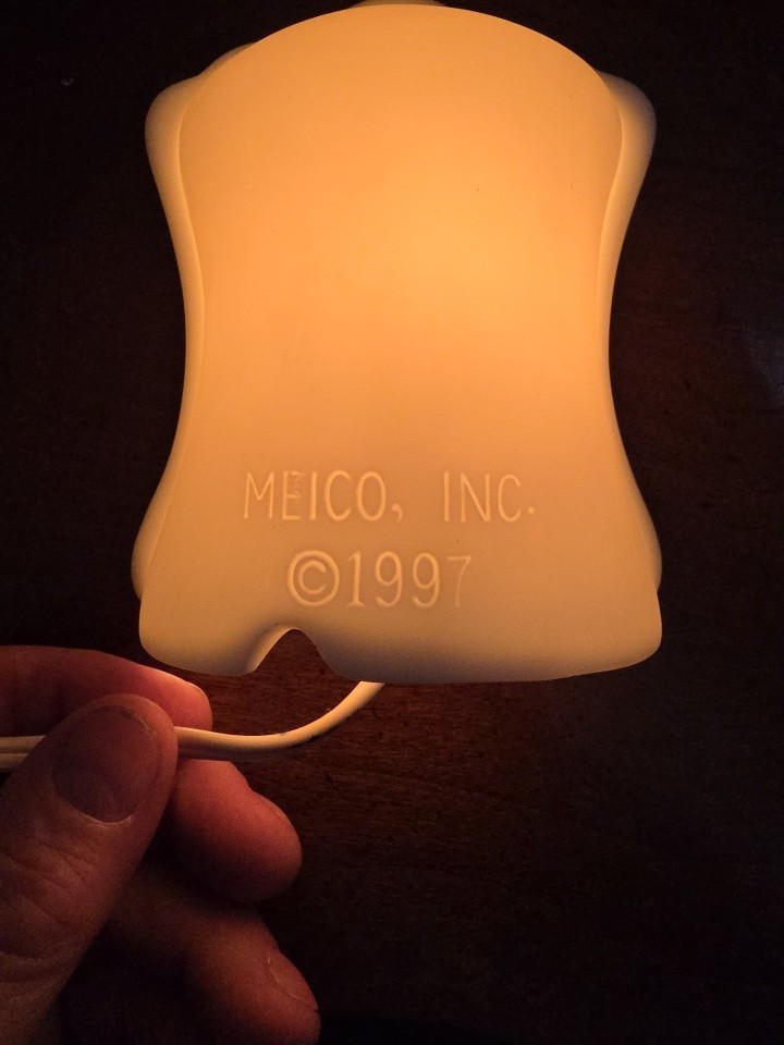Meico. INC night Light Flower Design