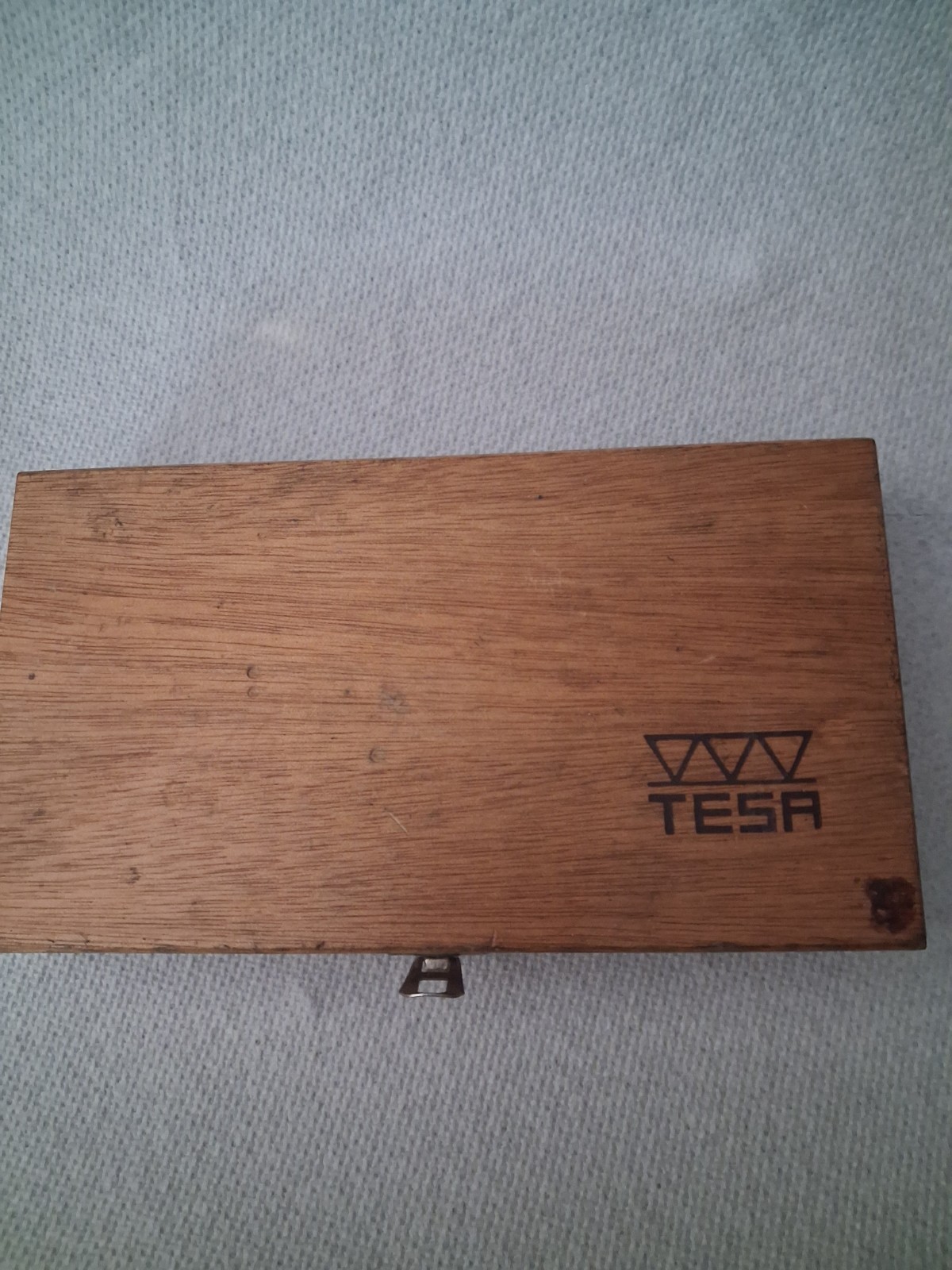 TESA 0-1 THREAD MICROMETER, 7 Anvils Wooden box