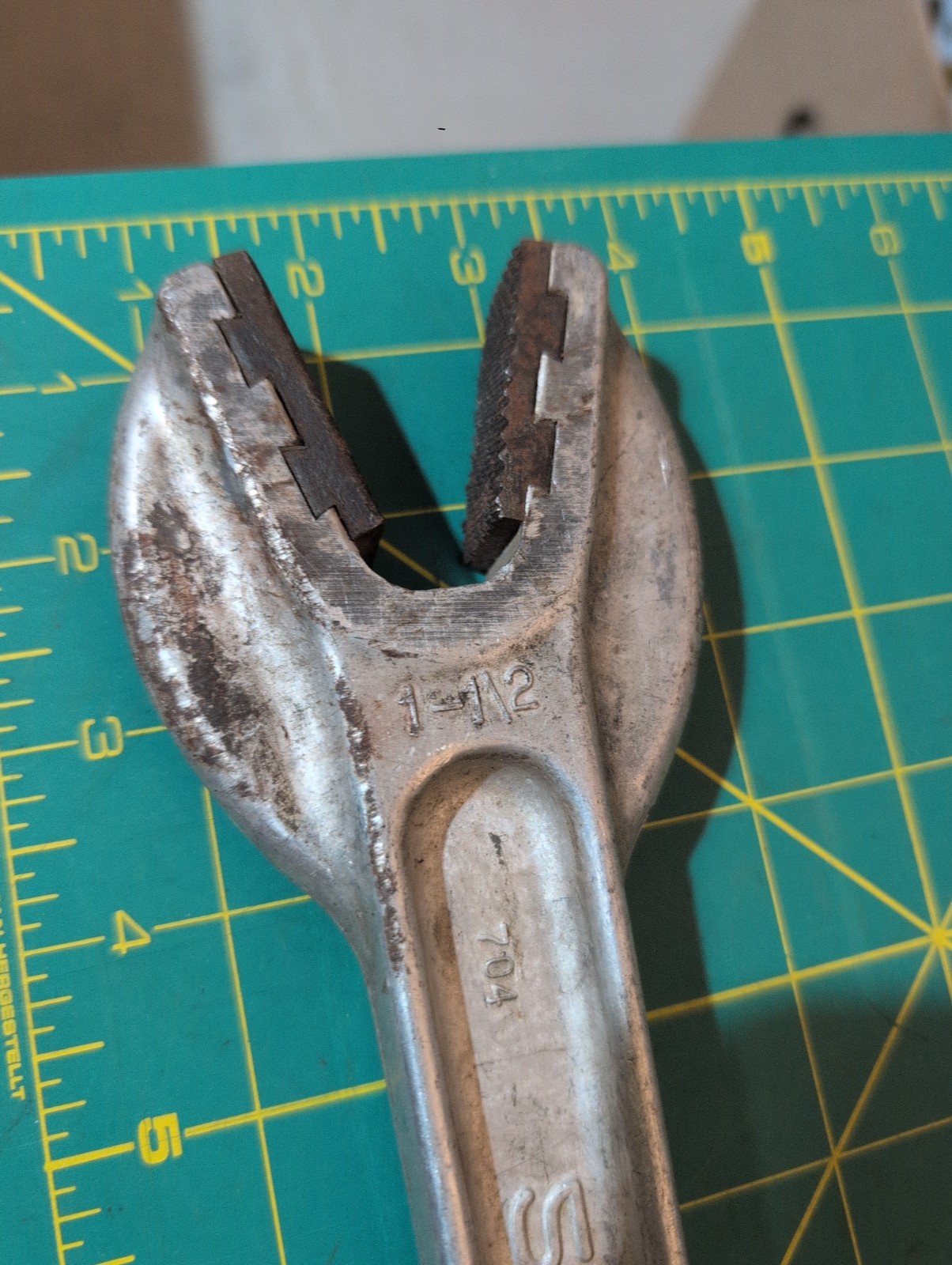 Schick Quick Grip Aluminum Pipe Wrench 1 -1/2 Model 704