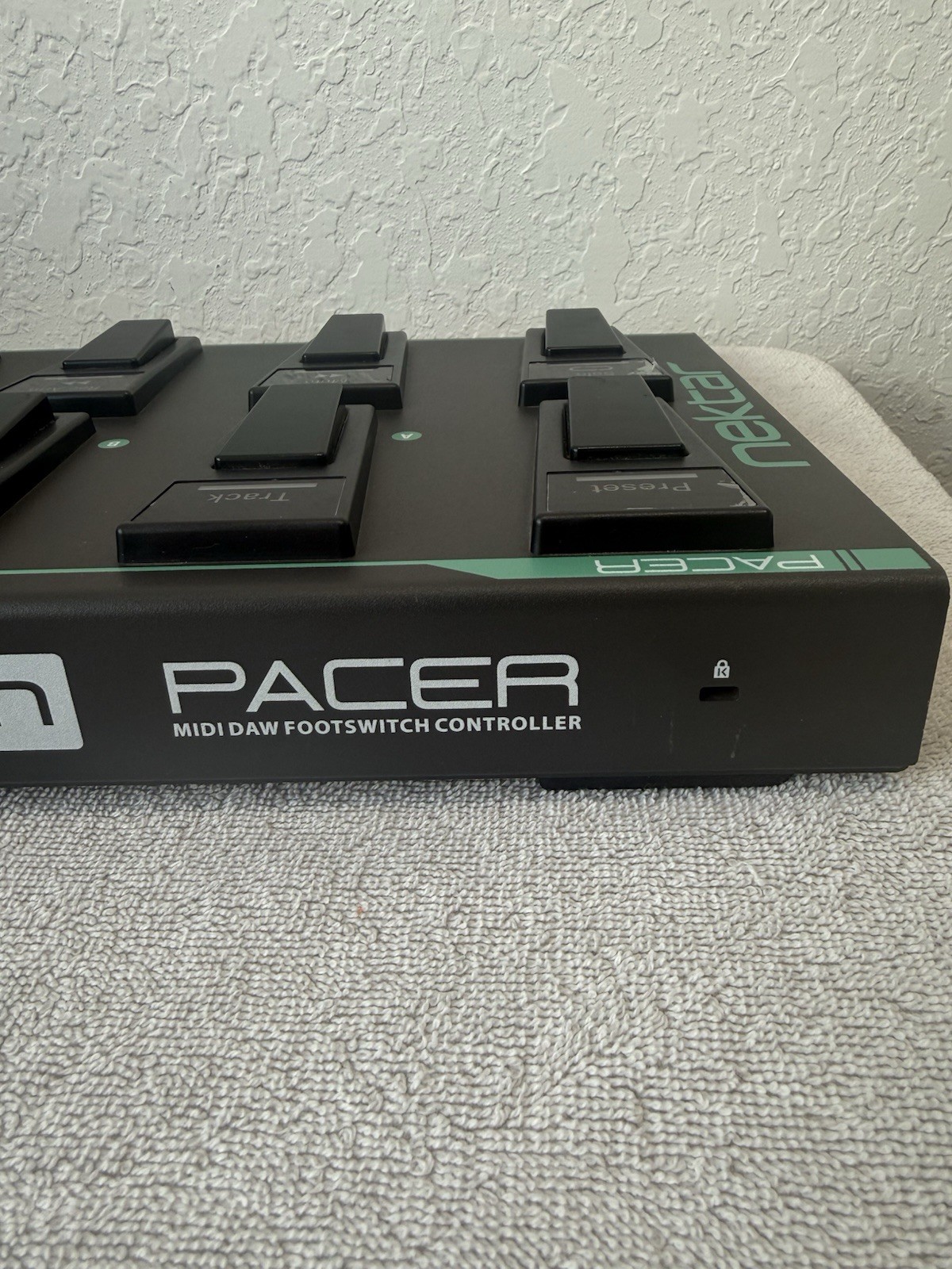 Nektar Pacer MIDI controller foot pedal board - No Power Cord