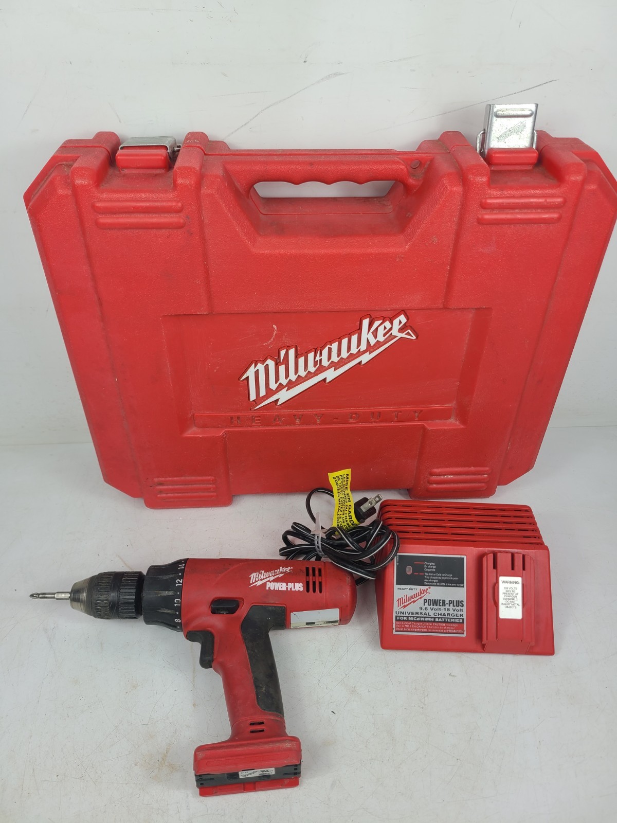 Milwaukee Power Plus 0524-20 1/2” Hammer Drill Driver W Charger & Case (TESTED)