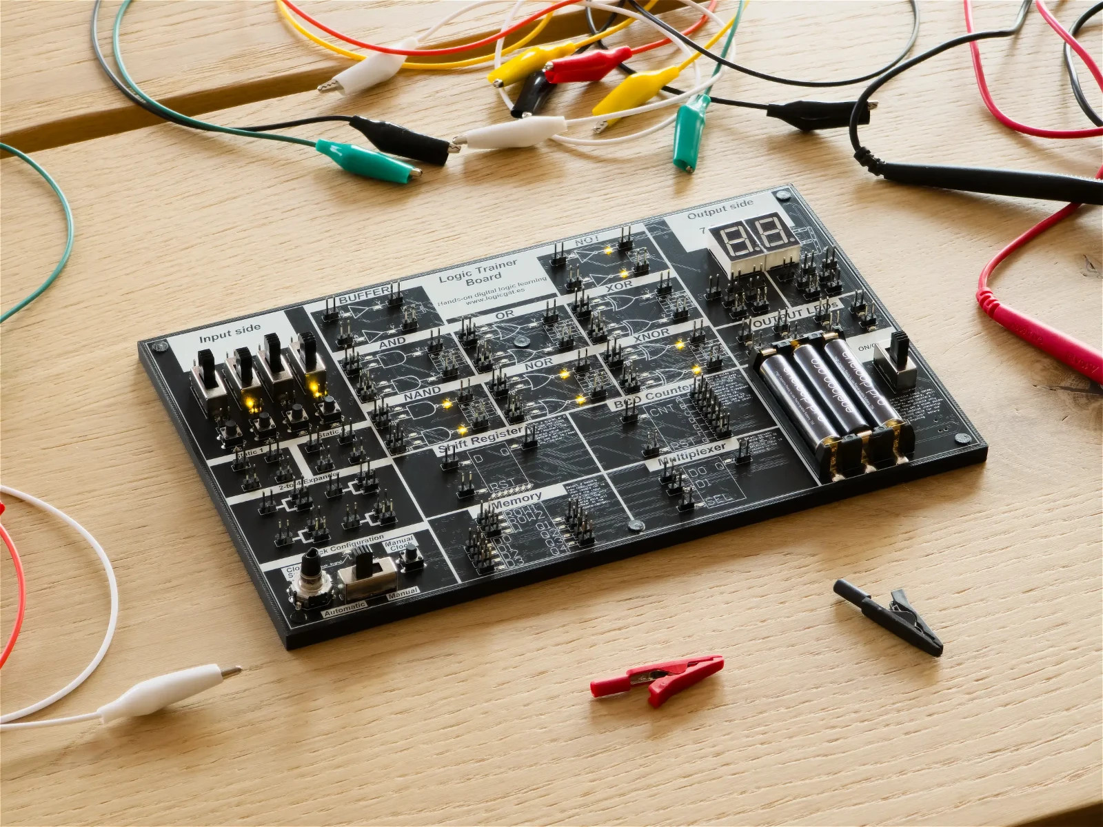 Logic Trainer Board
