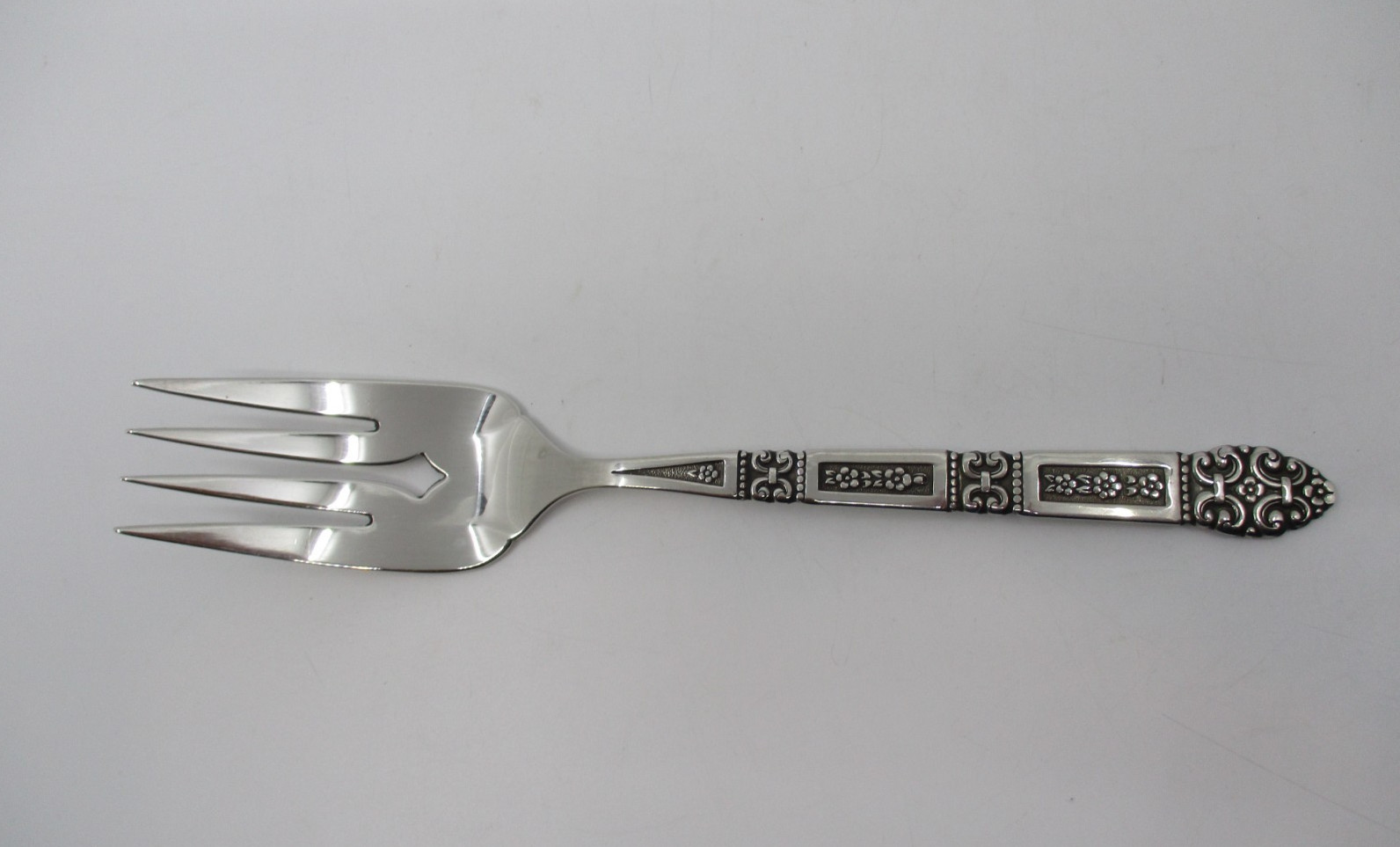 ONEIDA STAINLESS CORONATION BLACK COLD MEAT FORK - 8 3/4" - 01J