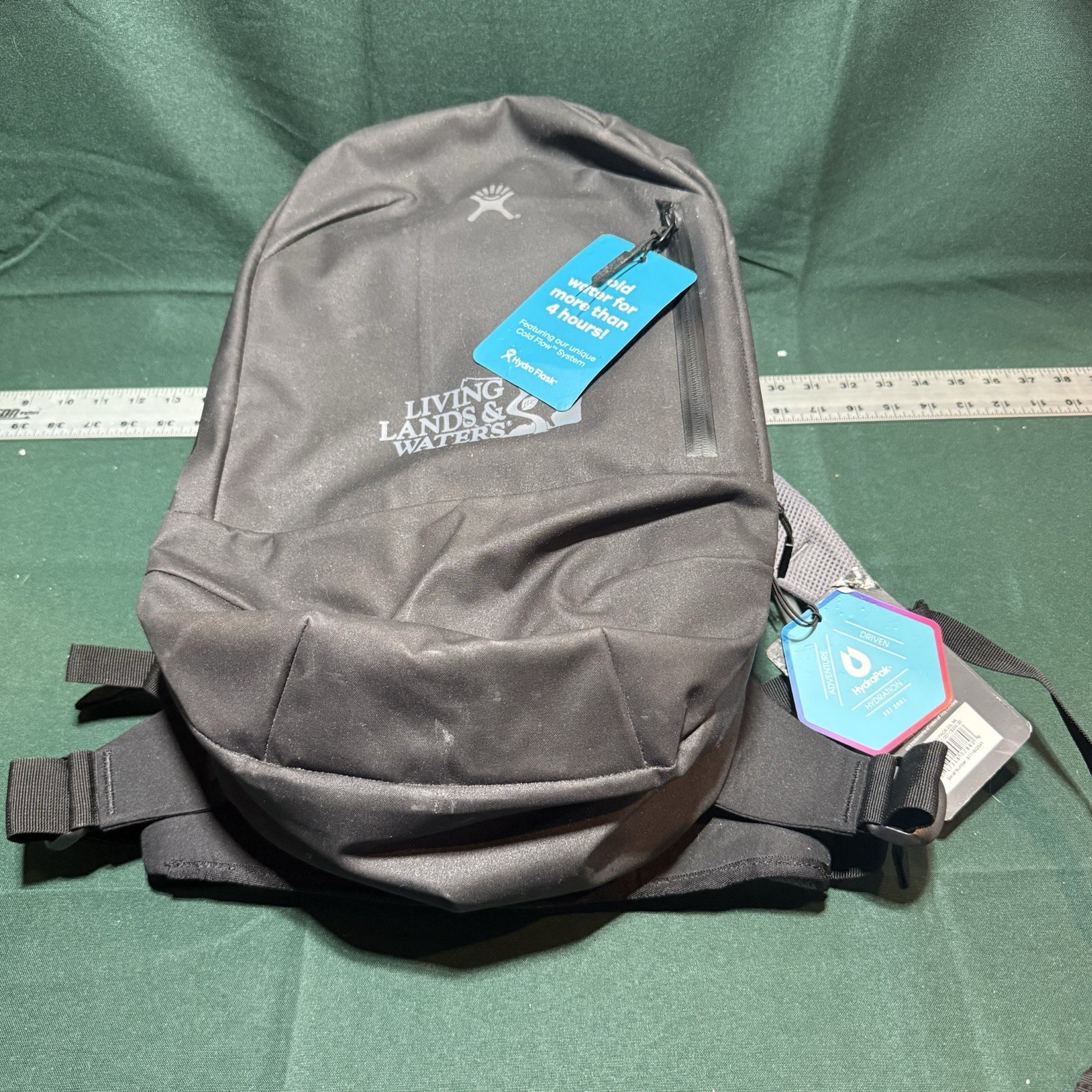 Hydro Flask Journey Series 20 Liter Hydration Pack Backpack Black M/L HydraPak