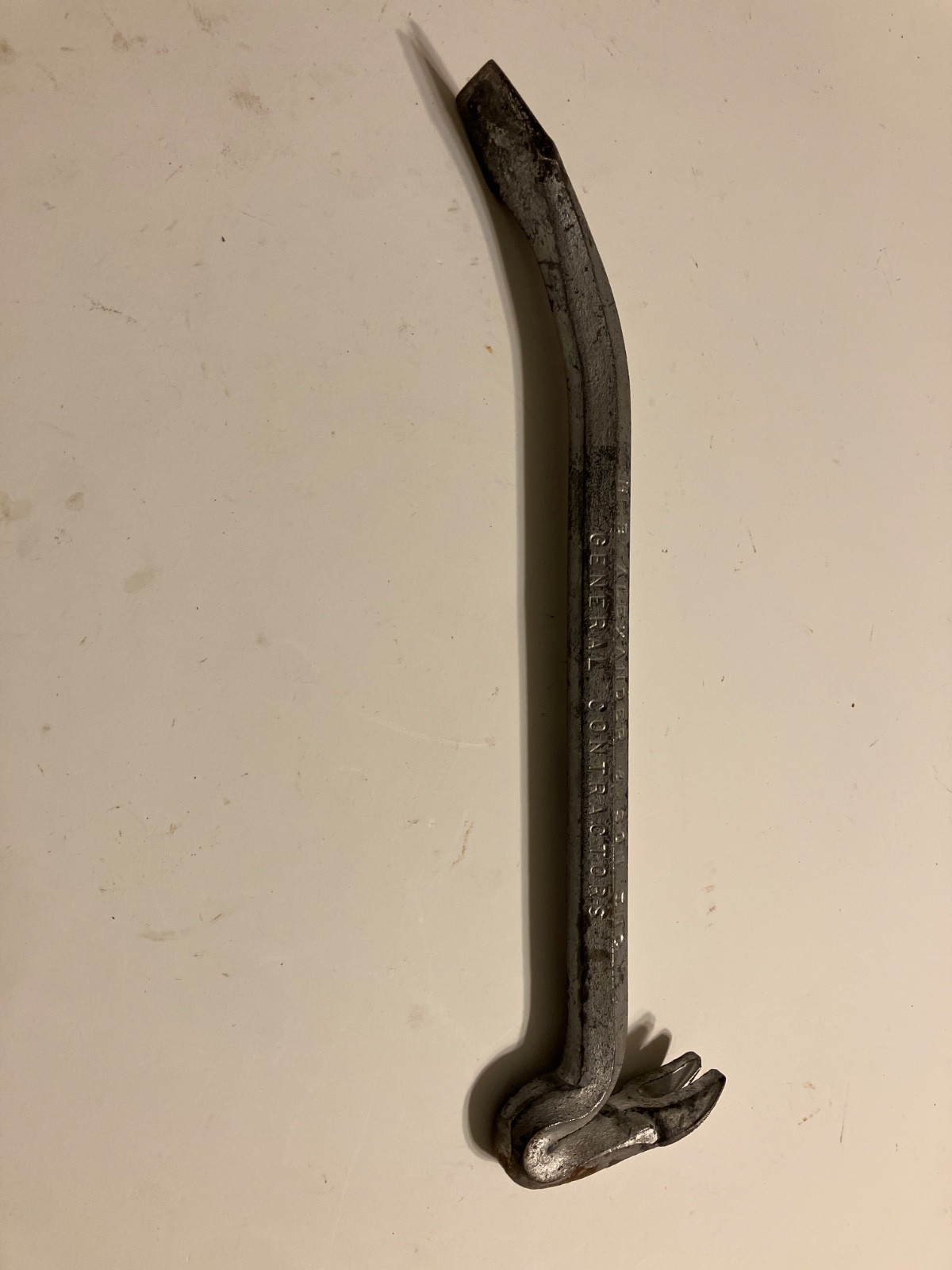 SMALL VINTAGE PRY BAR H B ALEXANDER & SON INC lengh 10"