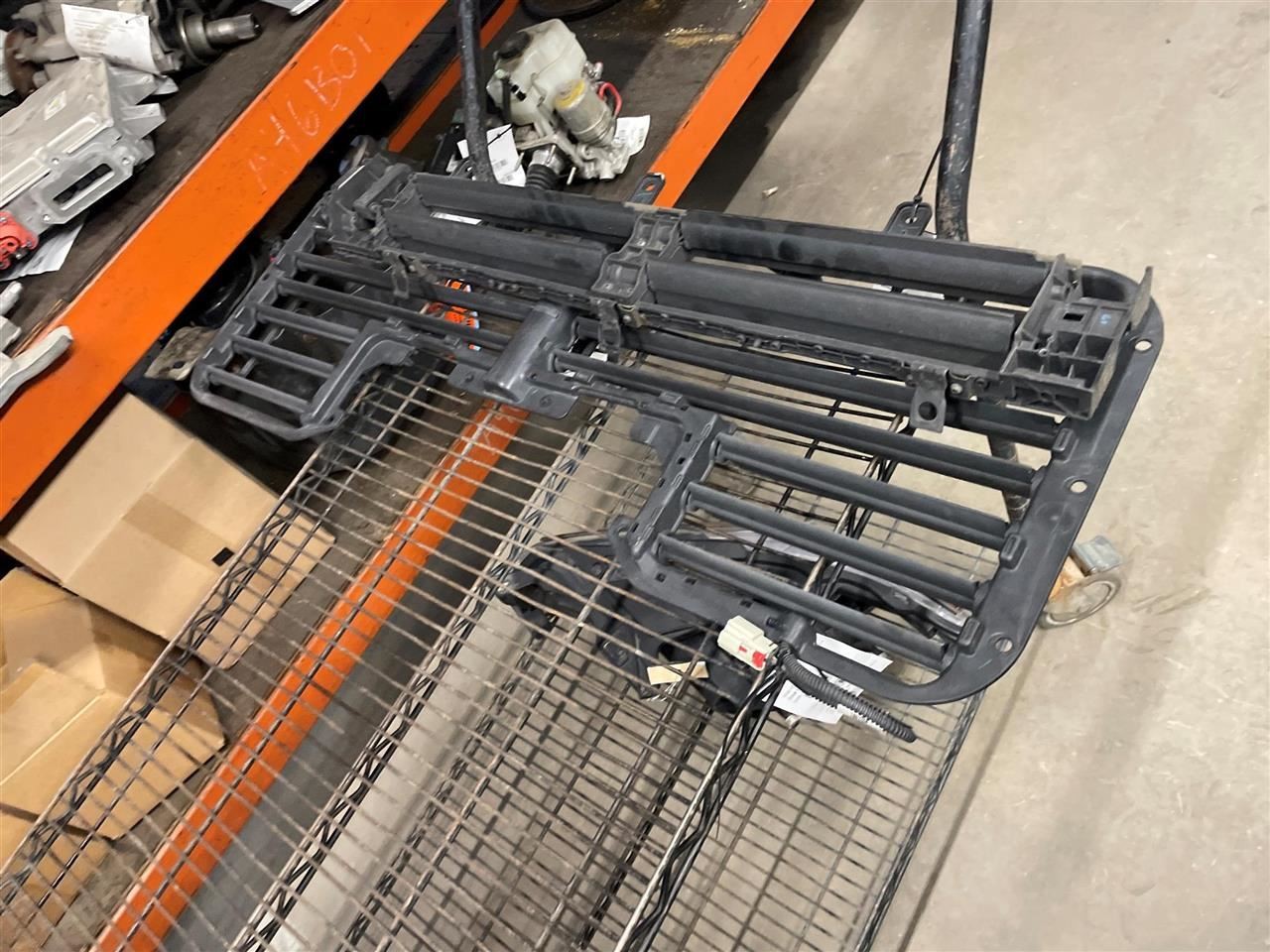 (LOCAL PICKUP ONLY) SILVRDO15 2017 Air Shutter 2126402