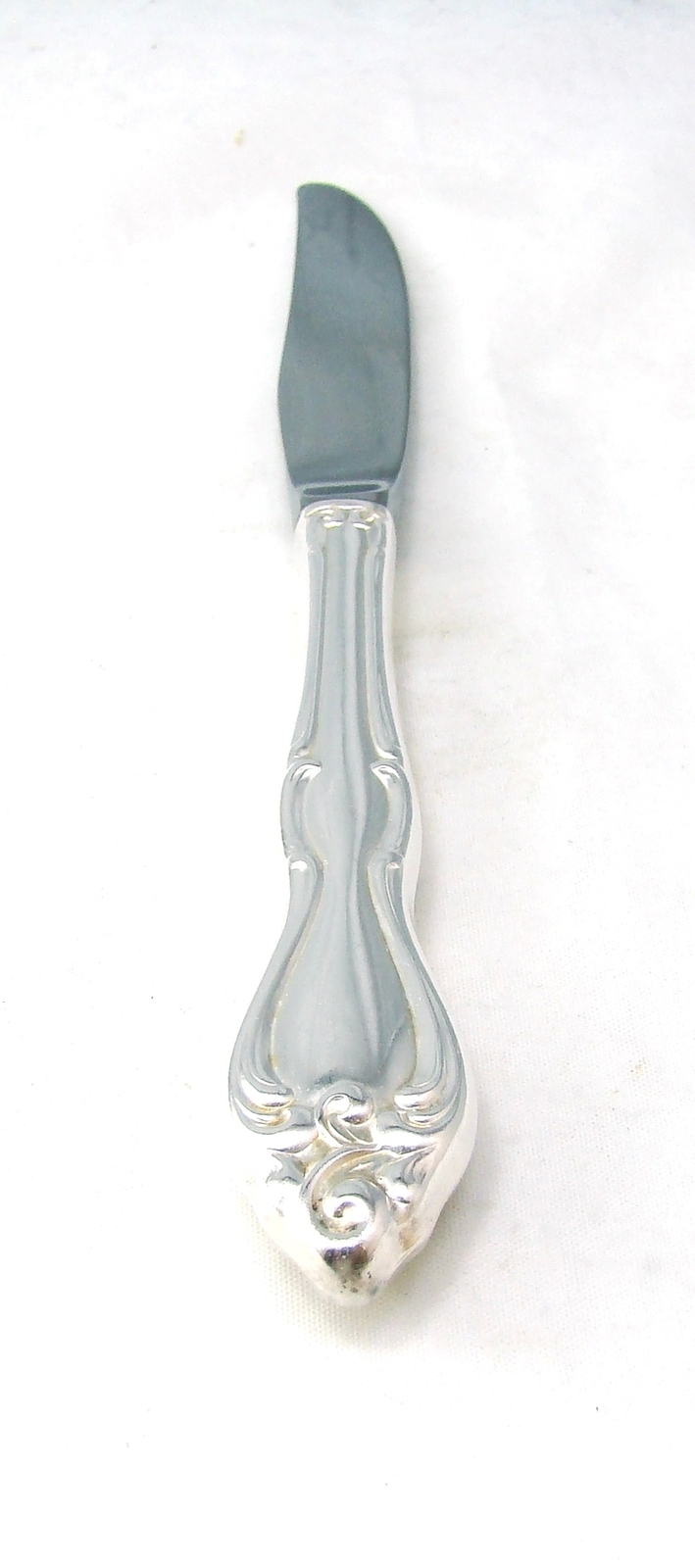 Oneida Wm A Rogers Silverplate 1949 OLD SOUTH II Lot of 2 Dinner Knives