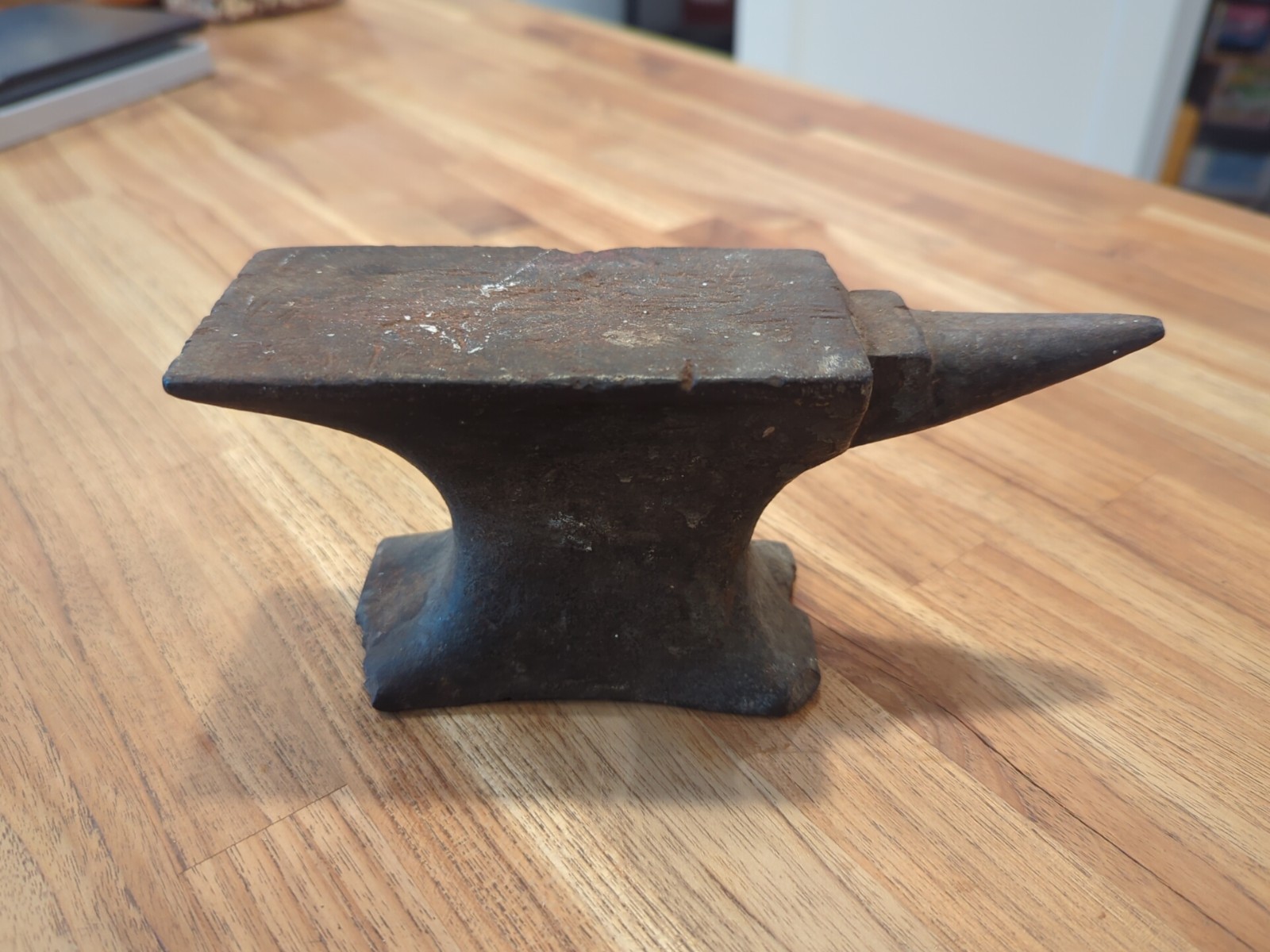 VINTAGE Antique SMALL CAST IRON ANVIL 7 Lb GUNSMITH/JEWELER/BLACKSMITH 8 " LONG