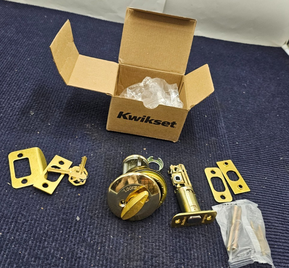 Kwikset 660-3-6AL-STRKP-K3 Single Cylinder Deadbolt KW1 Keyway Polished Brass