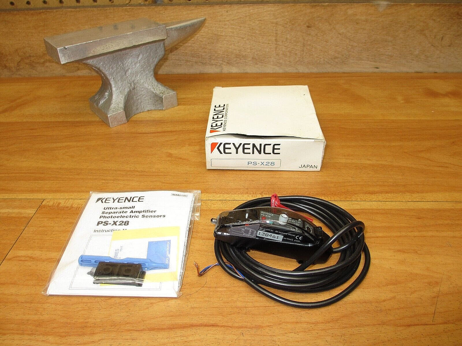 Keyence PS-X28 *NEW* Photoelectric Sensor Amplifier **USA SHIP**