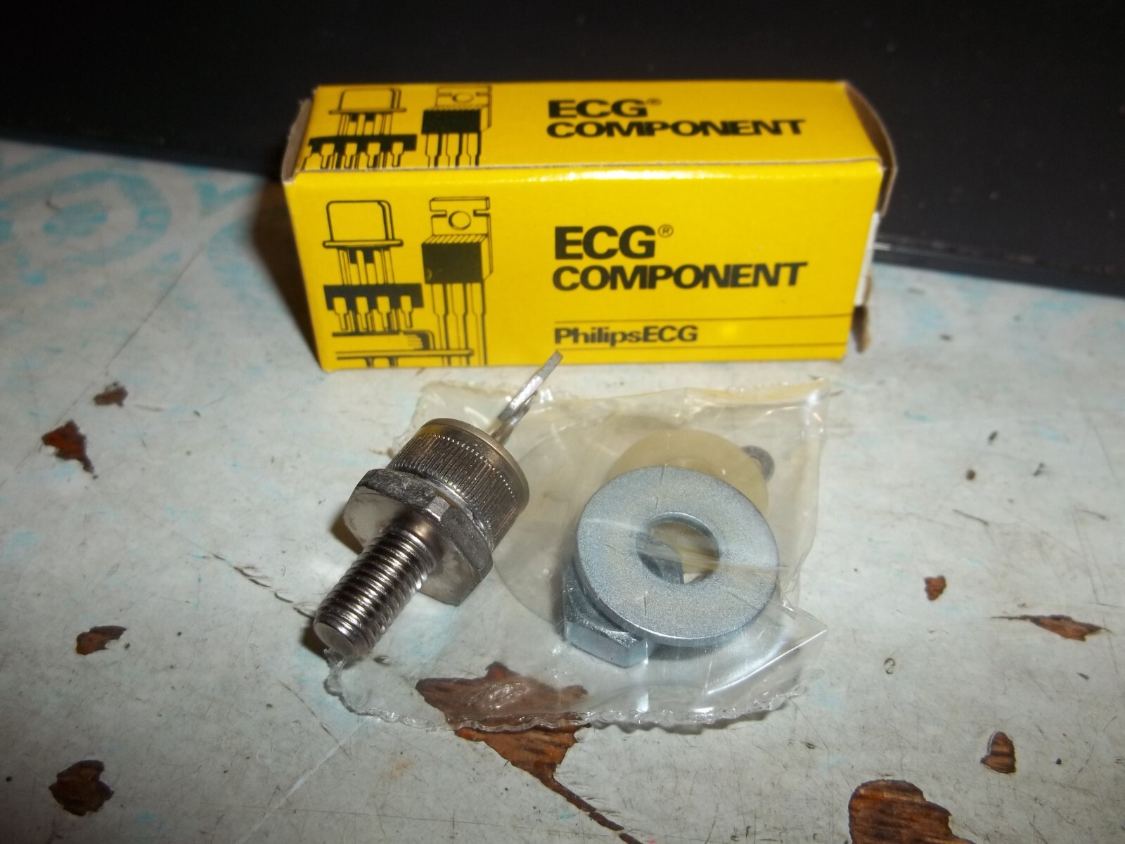 PHILIPS SYLVANIA ECG GENERAL PURPOSE RECTIFIER DIODE TRANSISTOR 5685 (*1-3)