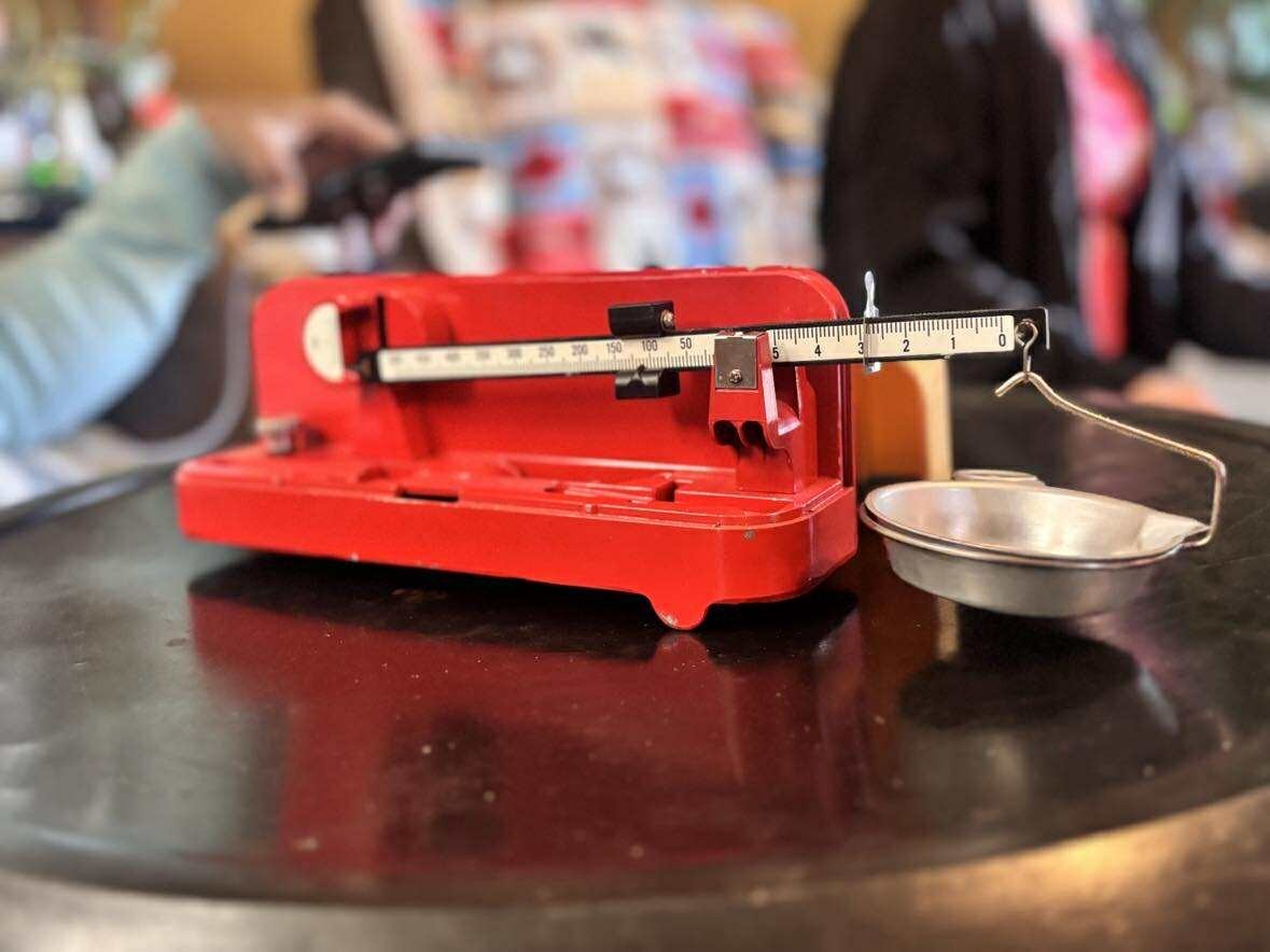 Vintage Ohaus 505 Precision Loading Scale Powder/Bullet Reloading USA Made