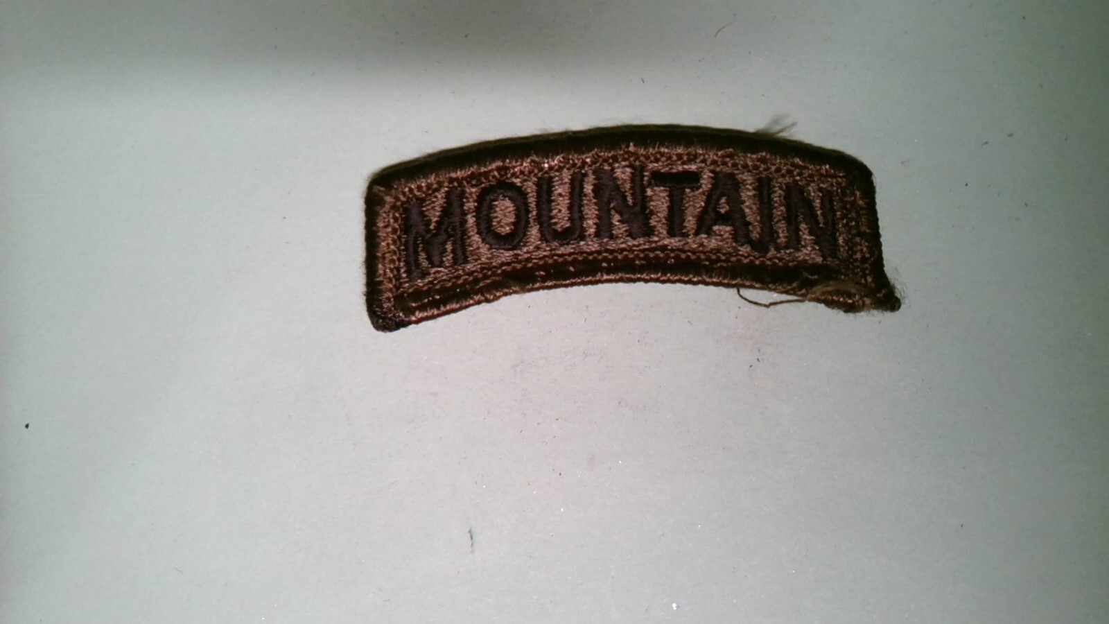 MILITARY PATCH US ARMY SHOULDER TAB FOR BDUS OD GREEN SEW ON MOUNTAIN