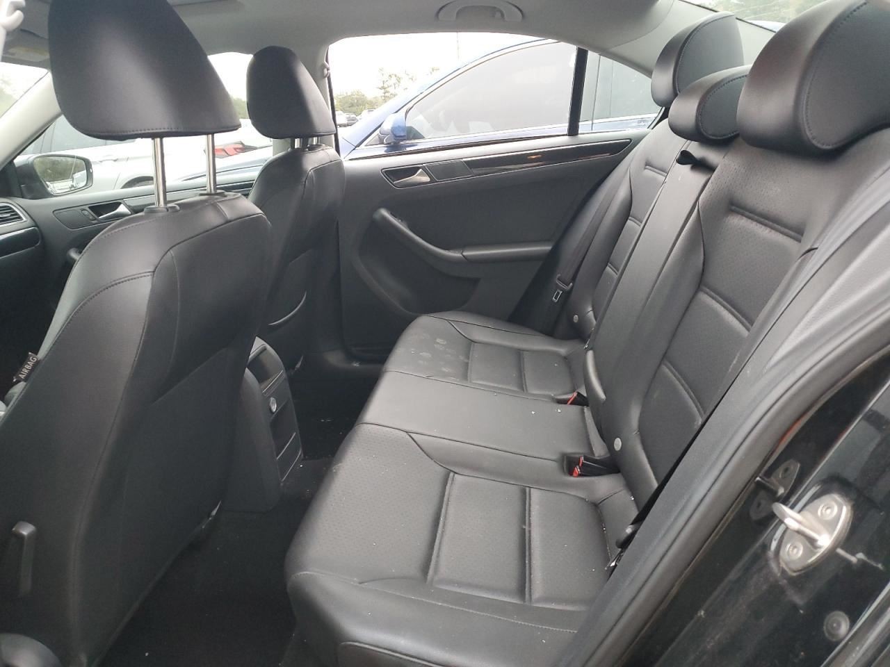 JETTA 2016 Glove Box 4984618