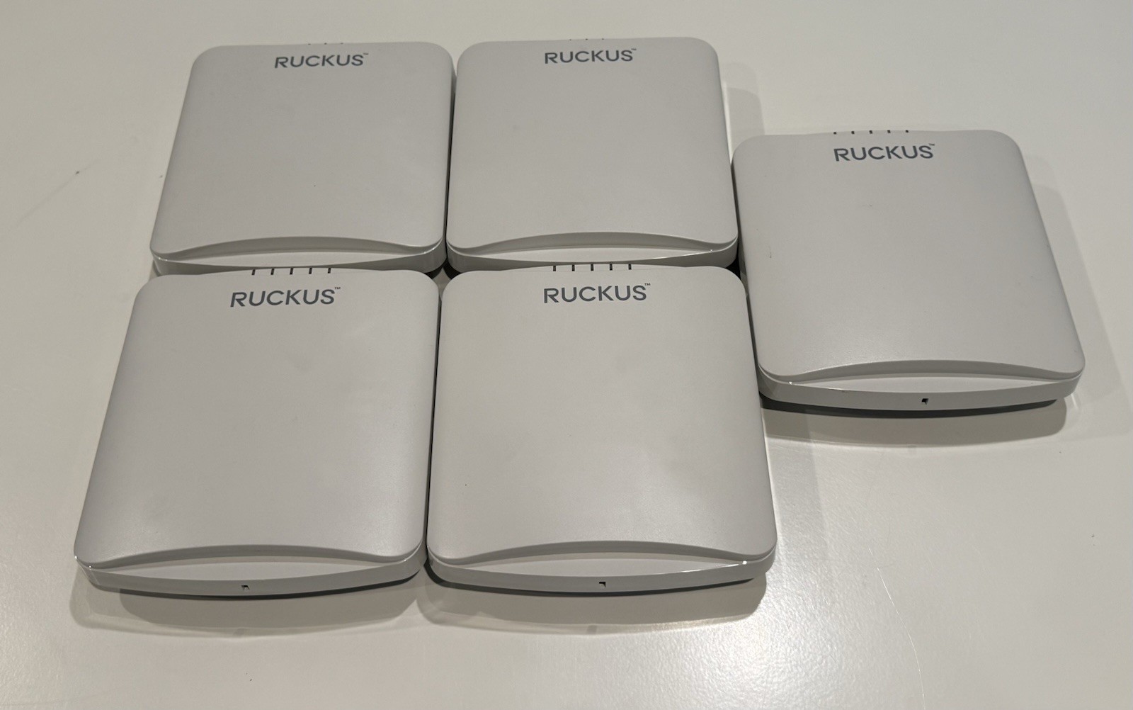 Lot Of 5 Ruckus 9U1-R550-US00 802.11ax DC / PoE Wireless Access Point