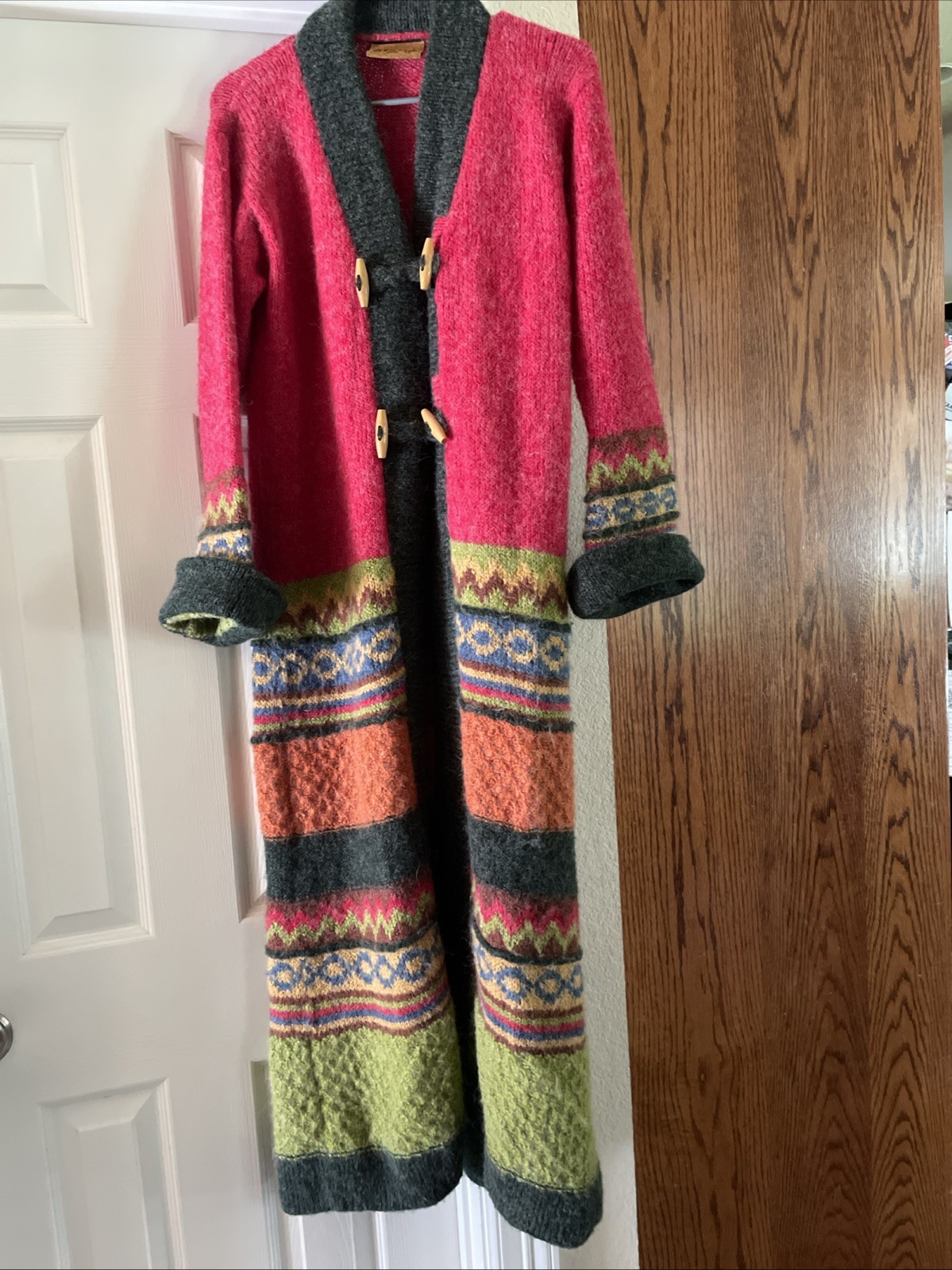 Peruvian Trading Company Virgin Acrylic Peru Robe Western Aztec Sweater