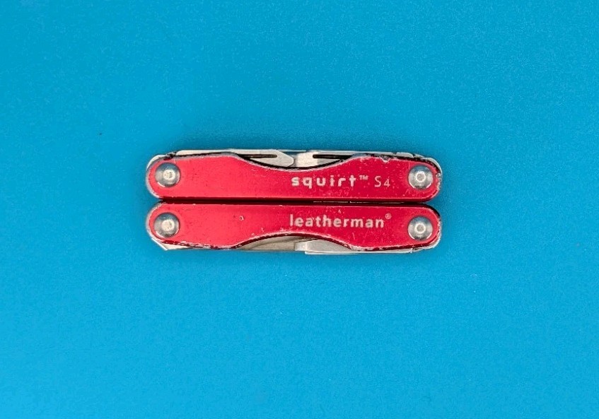 Leatherman "Squirt S4" Stainless Steel Multi Tool - RED!