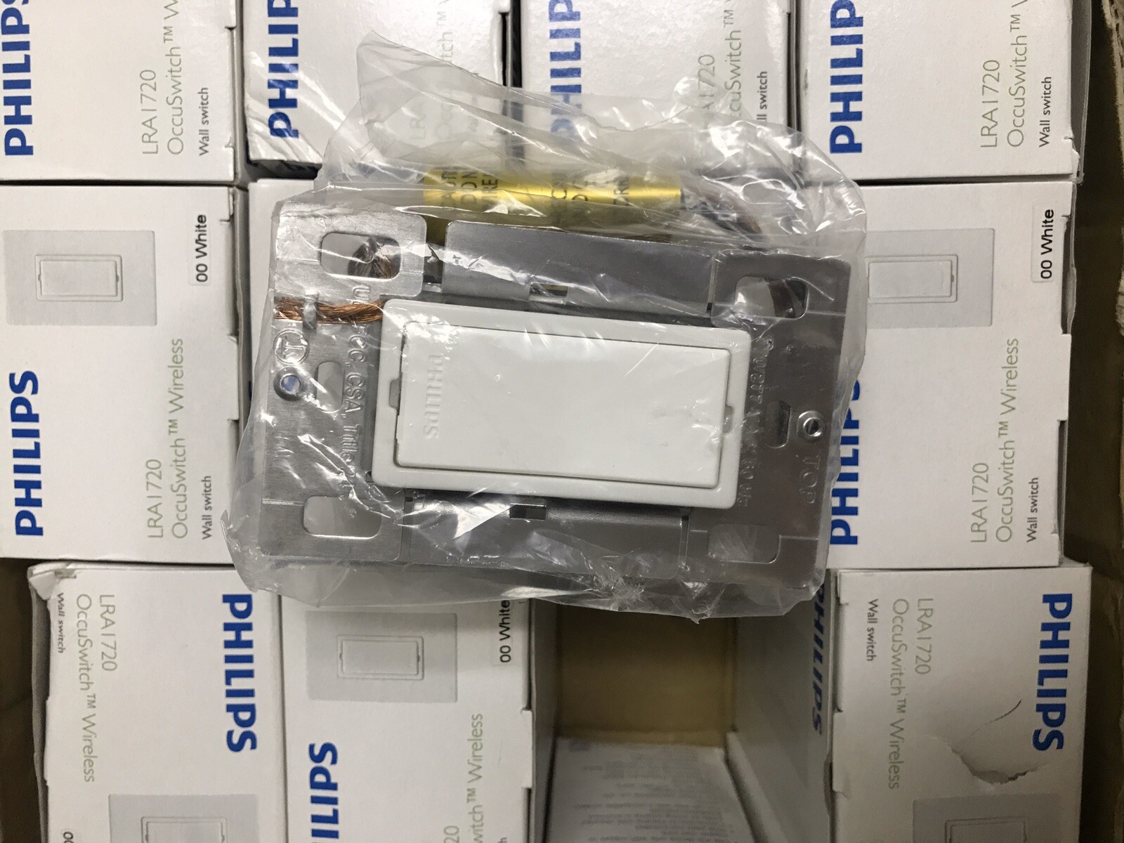 PHILIPS Advance LRA1720/00M Occuswitch Wireless Wall Switch