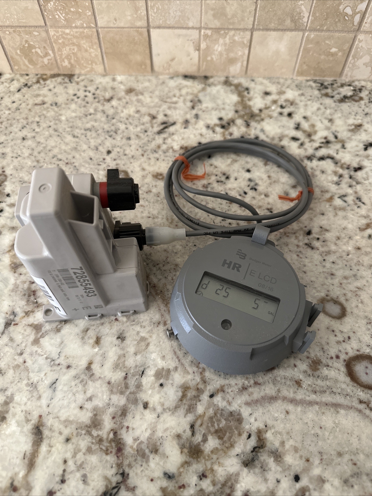 Badger HRE LCD Register With 5/8 X 3/4 Erw-1300-402 ERT 100W Ert for water meter