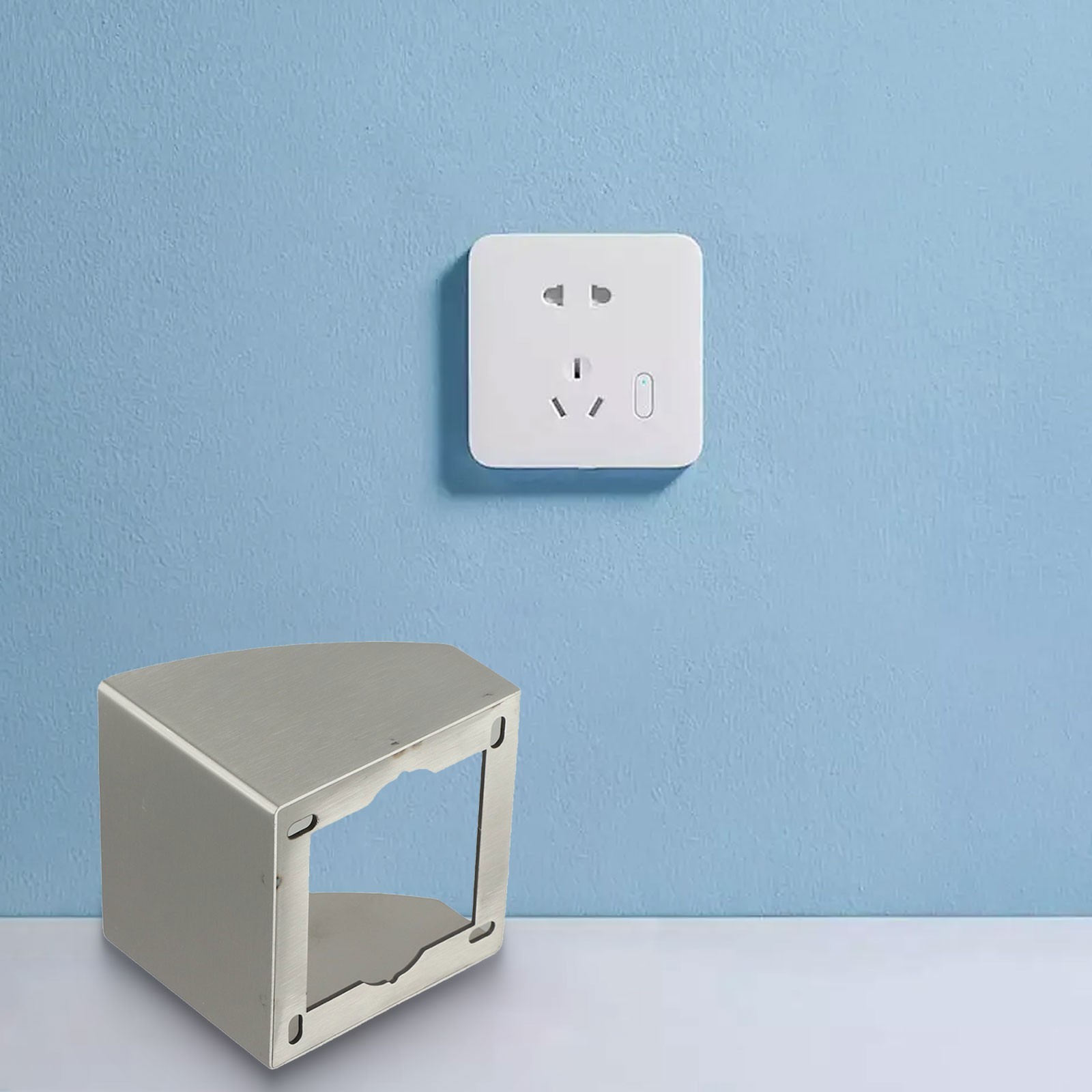 Stainless Steel Outdoor Socket Protector Designed to Keep Sockets Dry and Safe