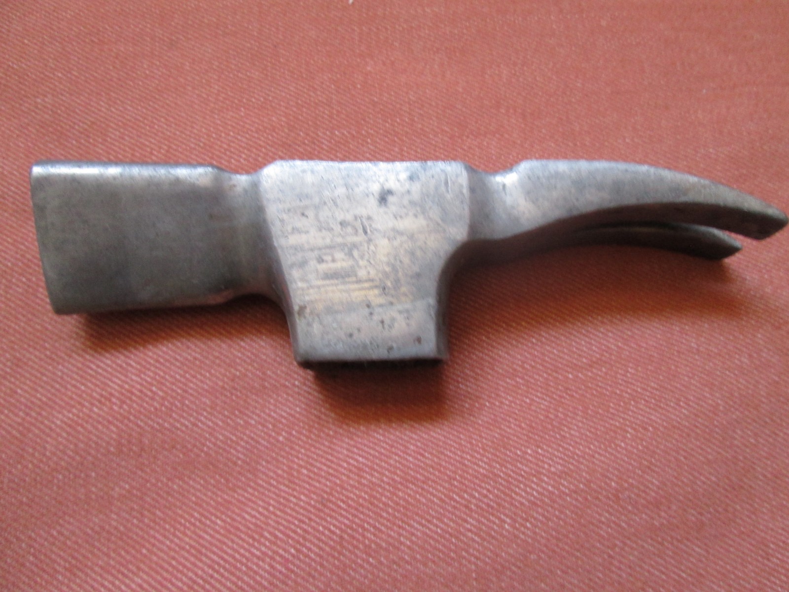 “Ted Hammer” framing claw hammer triangle head waffle face 6-1/8” long