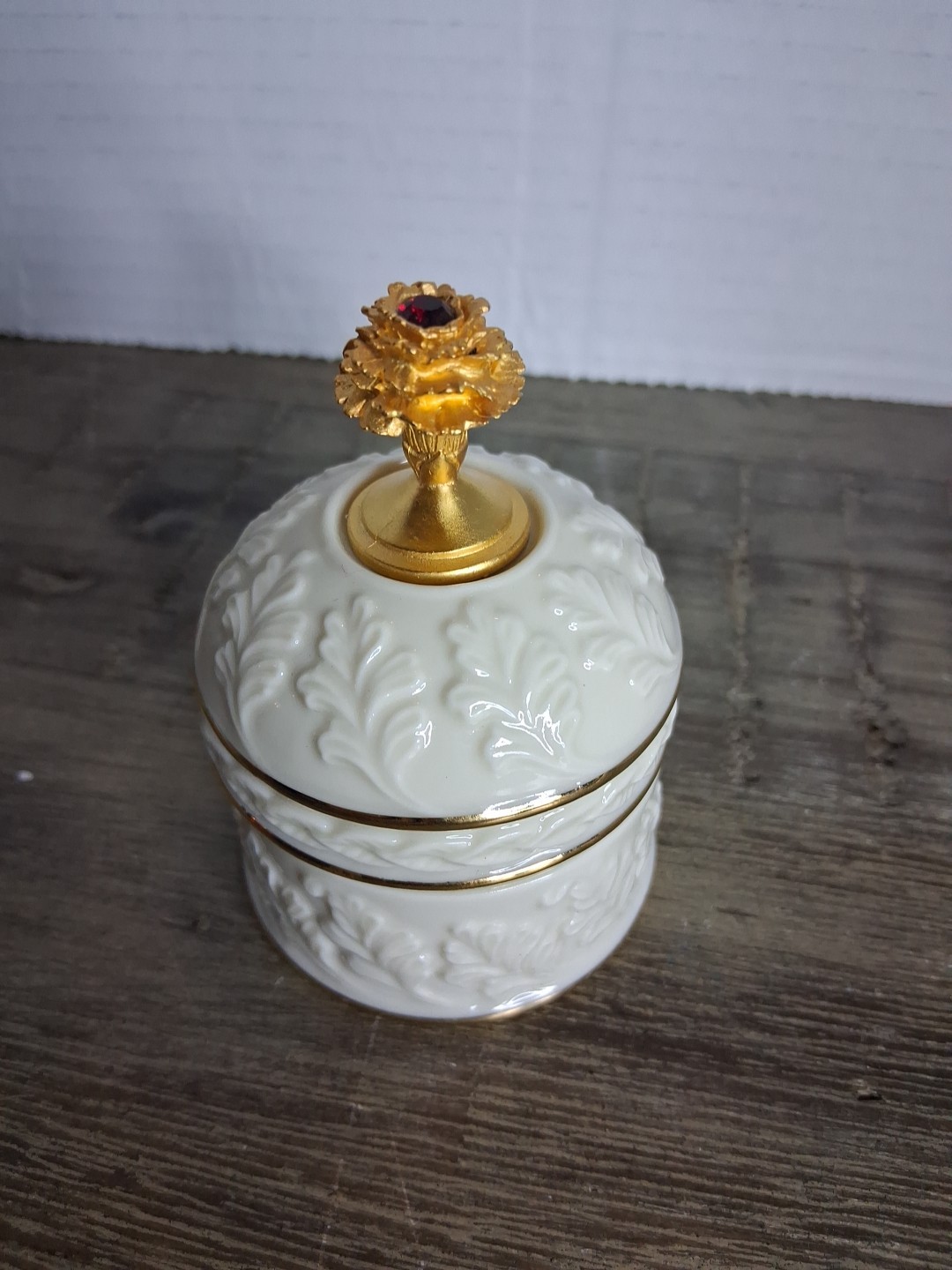 Lenox January Birthstone Trinket Box  Ceramic  3.25 H In  X 2.25 W Inches Garnet