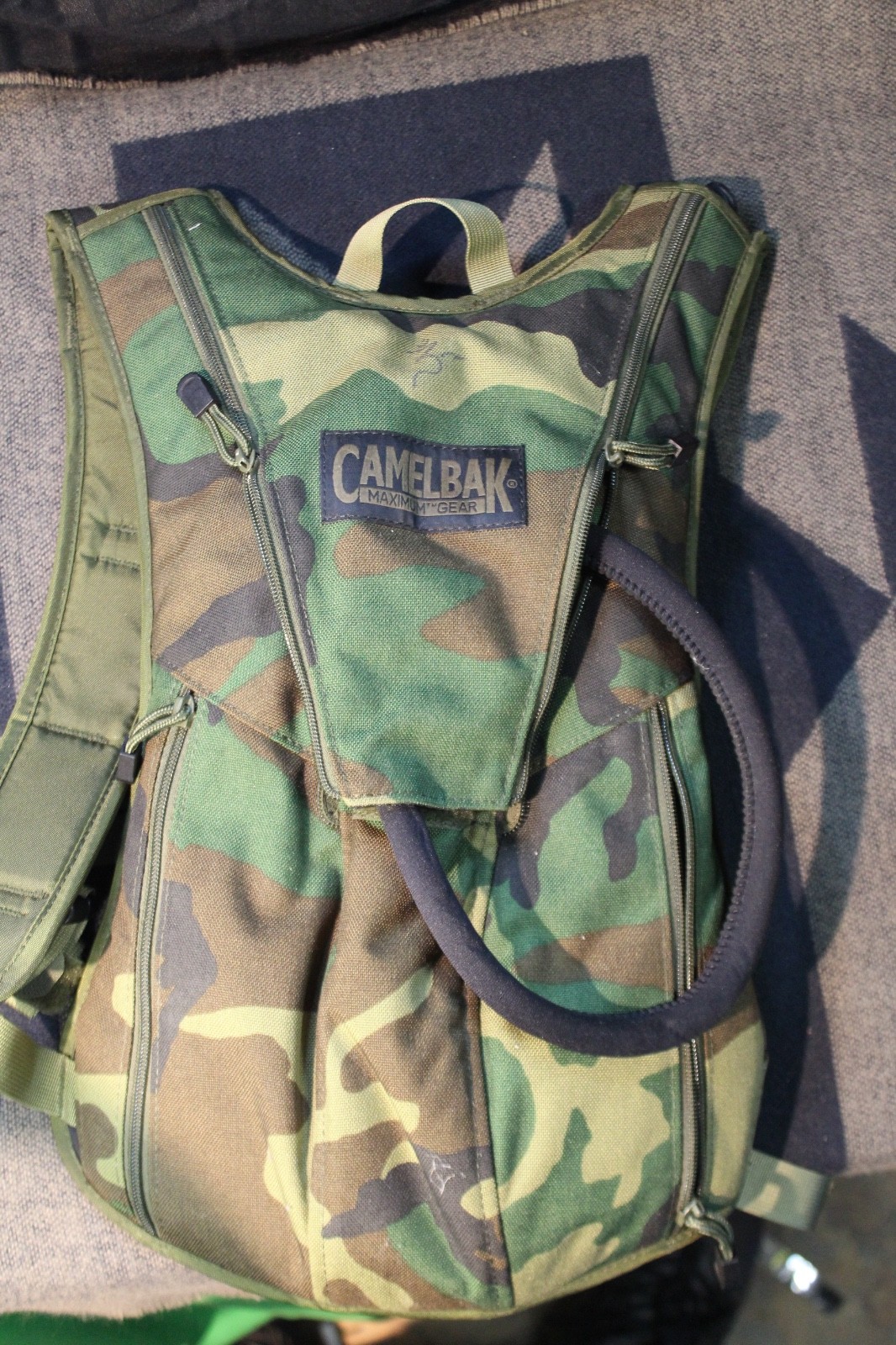 Camelbak Viper Maximum Gear Hydration Pack Backpack M81 Woodland Camo Cordura