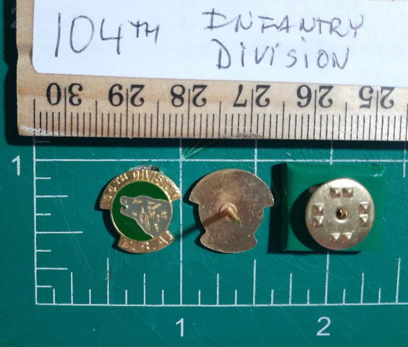 US ARMY - 104th INFANTRY DIVISION - LAPEL/HAT PIN