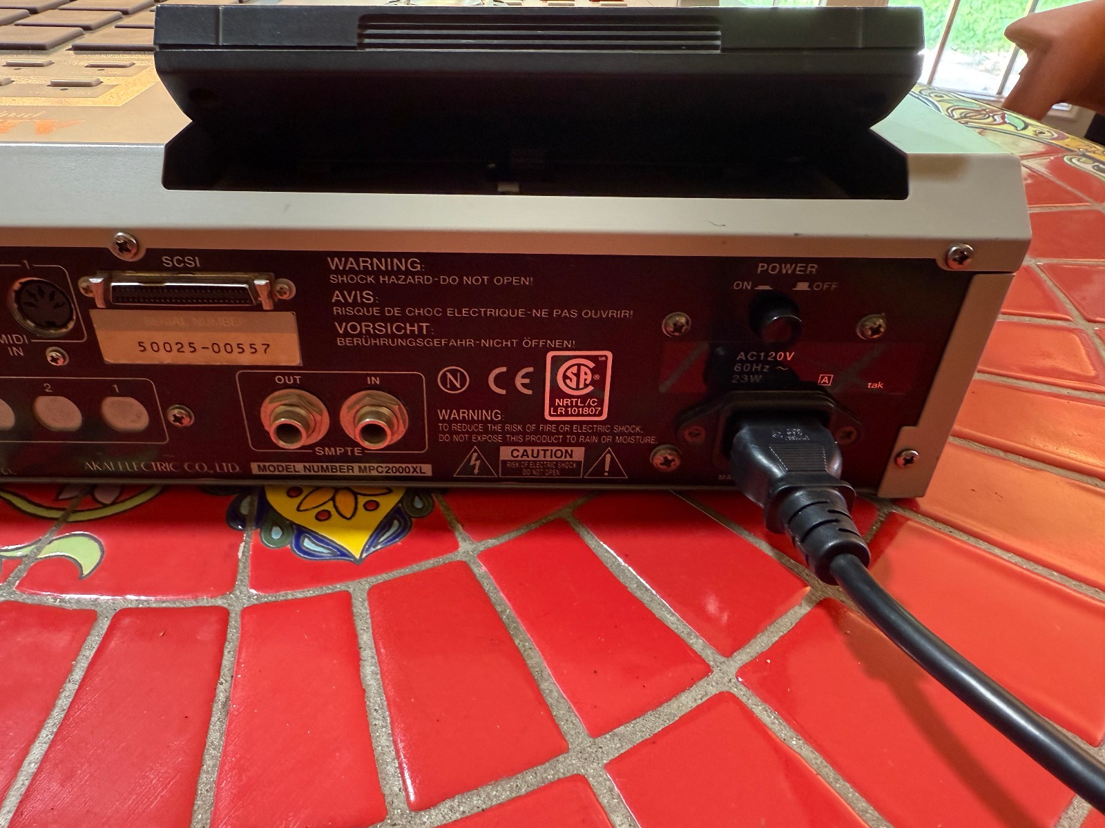 Akai MPC2000XL - EXCELLENT! New Pad Sensors!