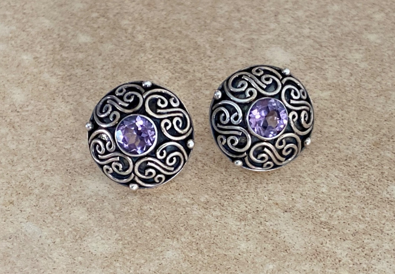 Signed SUARTI Dome Stud Earrings - Sterling Silver & Amethyst Gemstone, c. 1990s