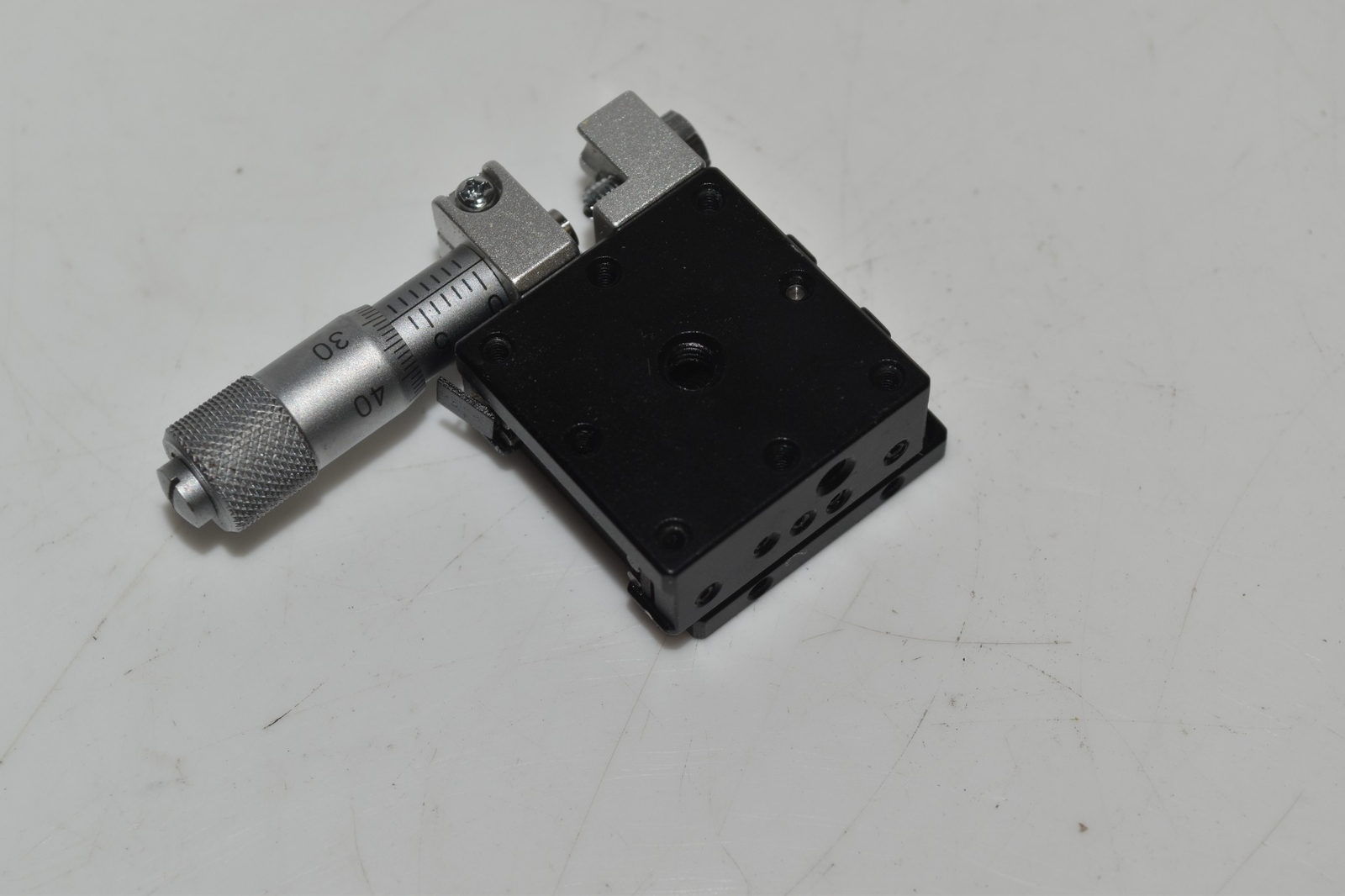 *JM* OPTOSIGMA OPTICAL STAGE (FMB71)