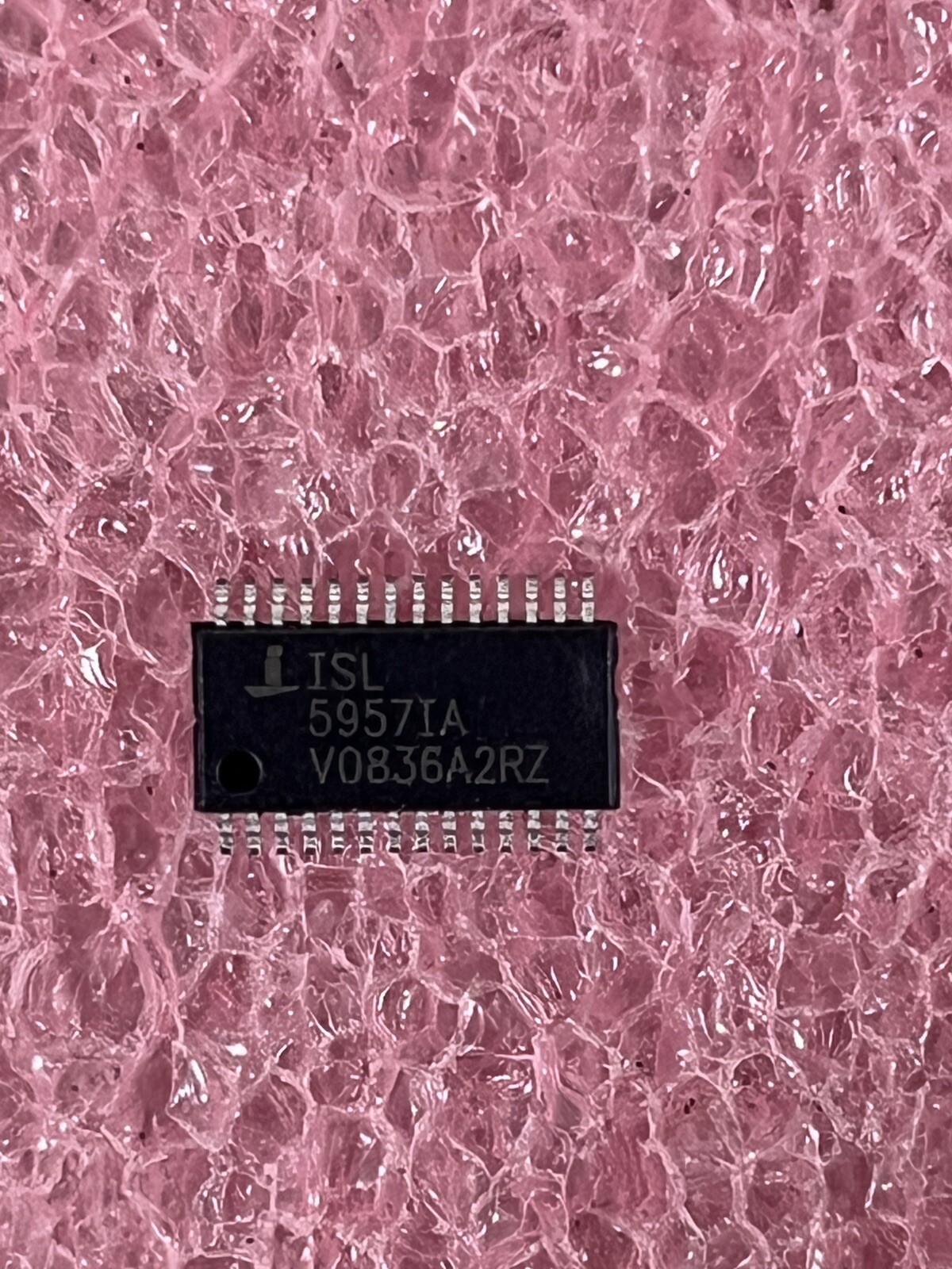ISL5957IA IC HIGH SPEED DA CONVERTER 14 BIT 3.3V 260MSPS 28 PIN TSSOP (LOT OF 1)