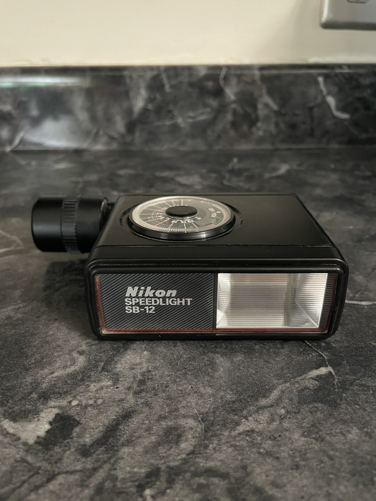 Nikon Speedlight SB-12 Flash Unit For Nikon F3, F3HP, F3T Camera Flash UNTESTED