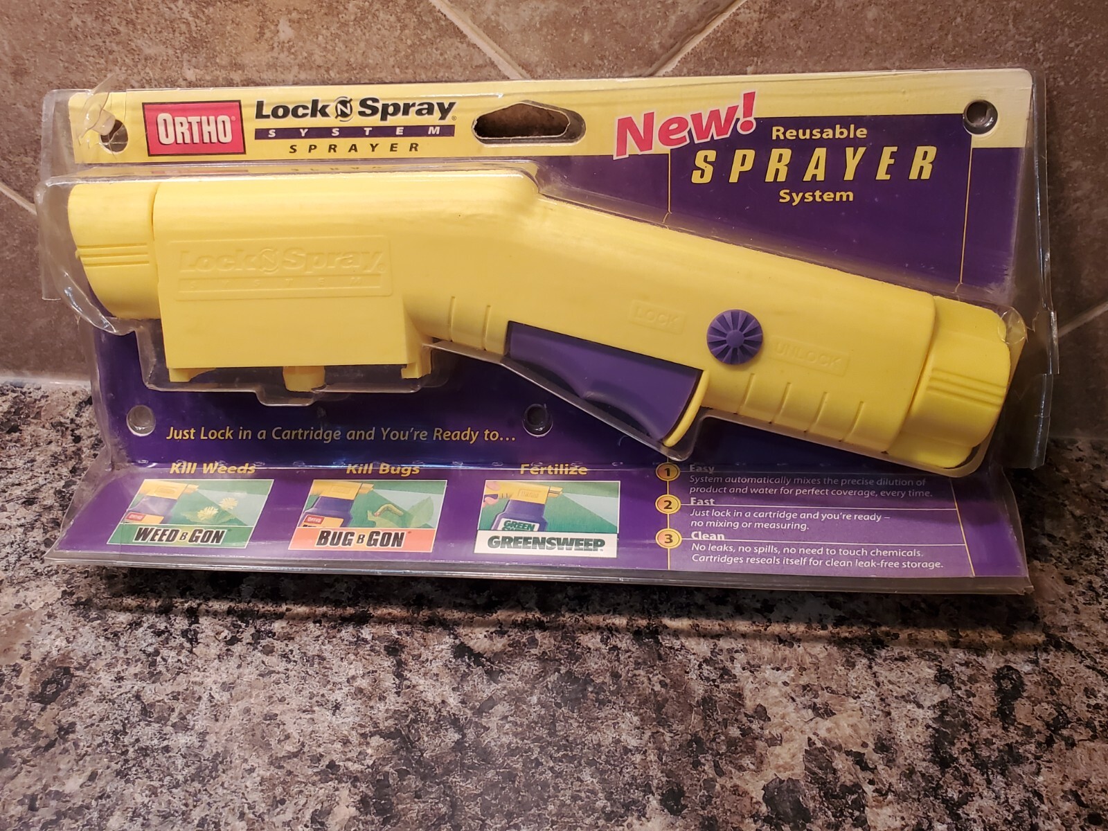 ORTHO 09200 LOCK N SPRAY SYSTEM SPRAYER REUSABLE YELLOW VINTAGE