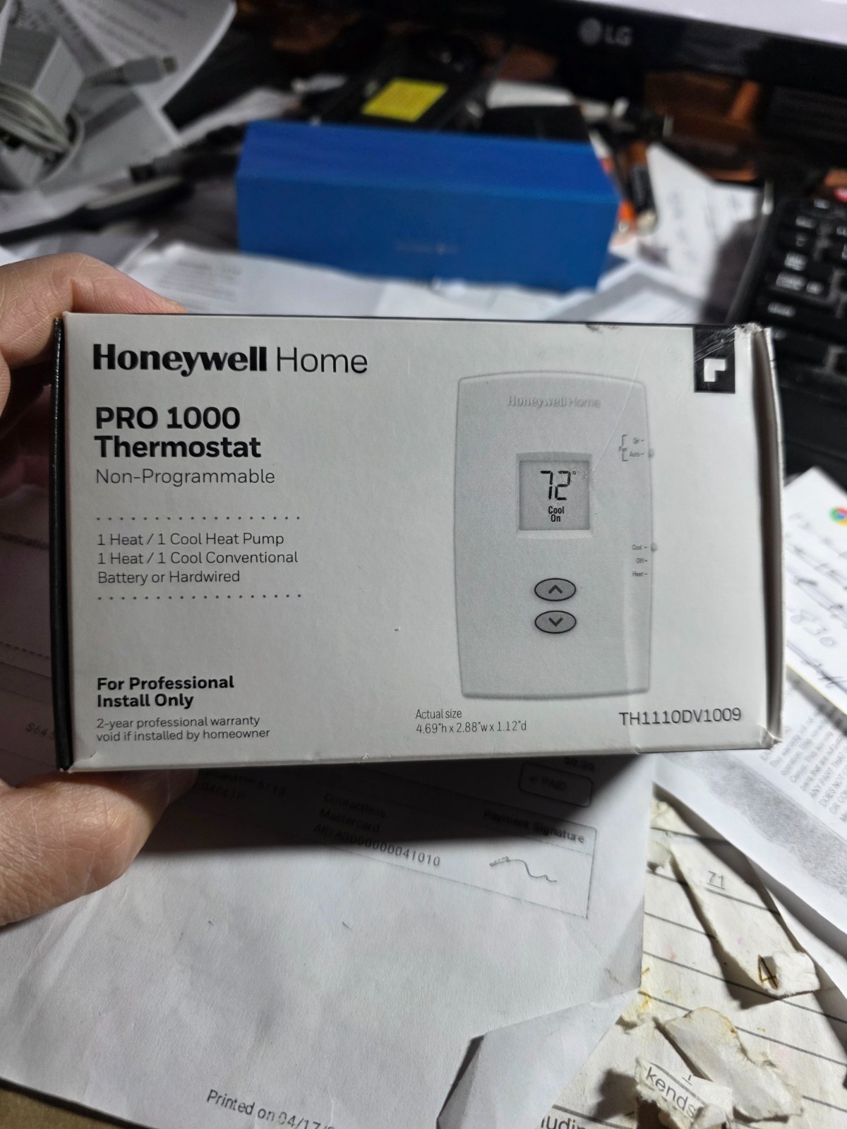 Honeywell PRO TH1110DV1009 Vertical Non-Programmable Heat/Cool Thermostat