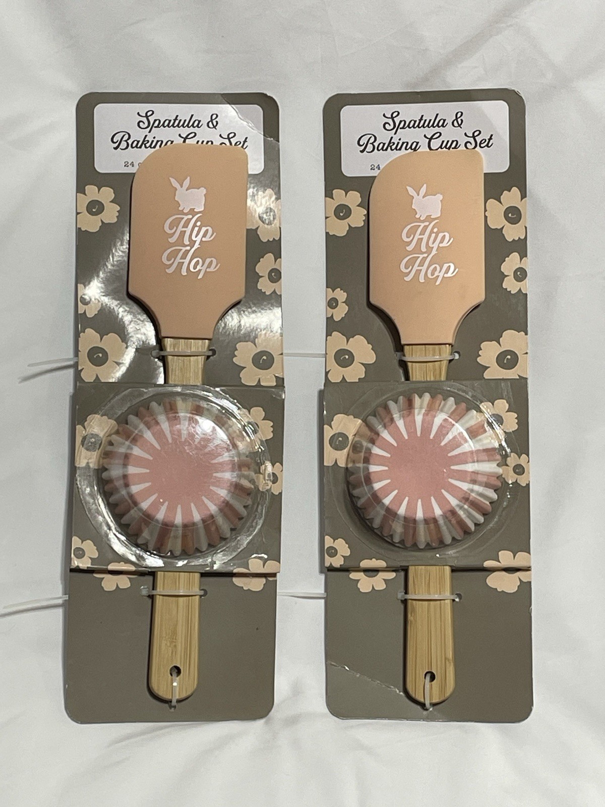 2 Pack Bright Star Products Spatula & 48 Cupcake Liner Set HIP HOP Hand Wash