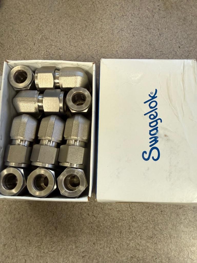 NEW SWAGELOK SS-810-9 STAINLESS STEEL UNION ELBOW (LOT OF 10)