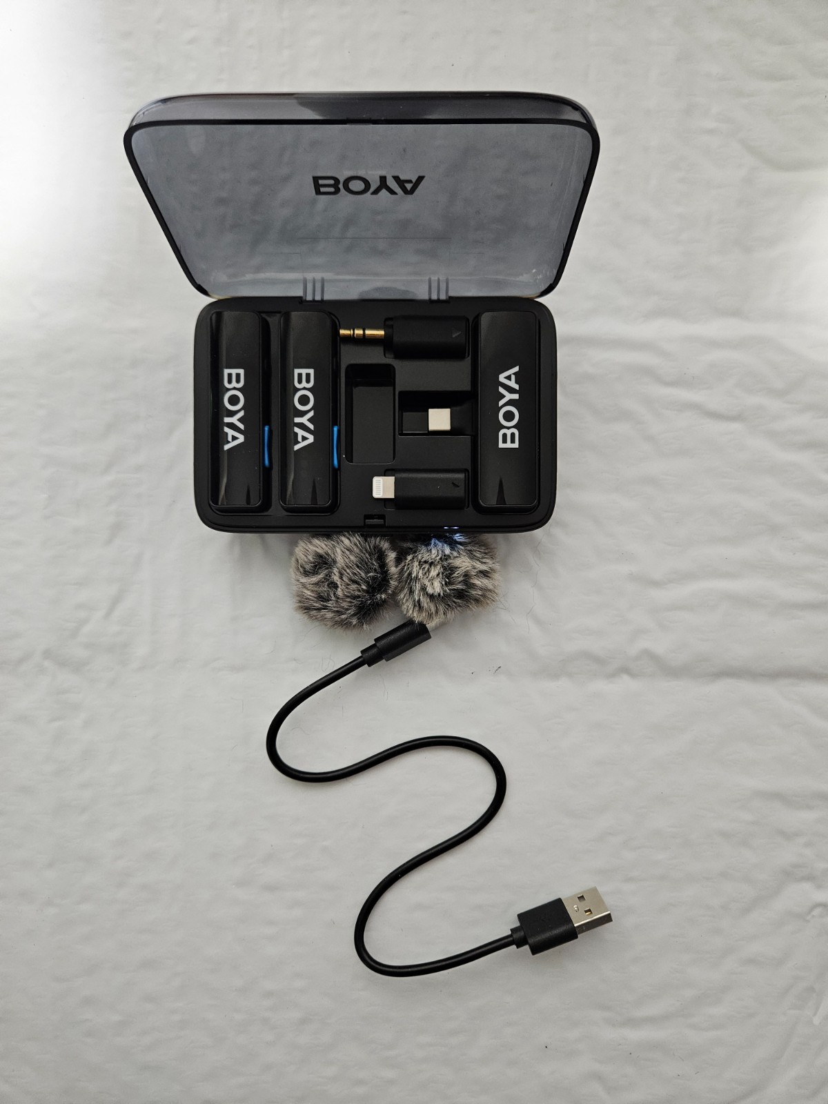 BOYA BOYALINK 2-Person All-in-One Wireless Microphone System