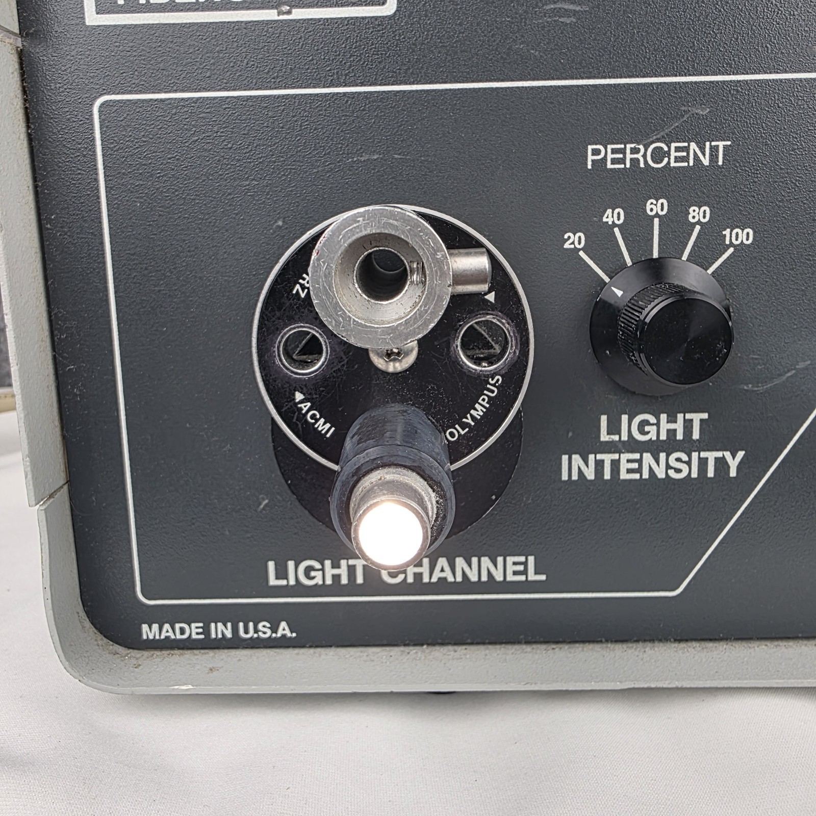 LUXTEC FIBEROPTICS HIGH INTENSITY XENON 1900 LIGHT SOURCE S/N 0960791