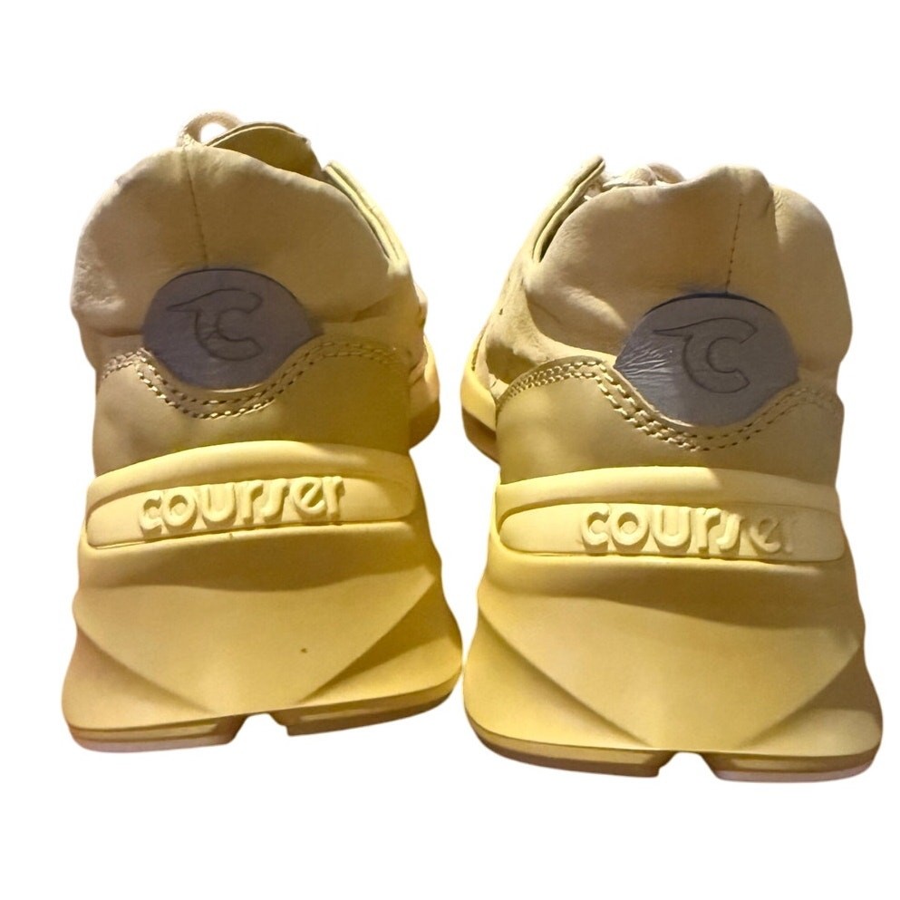 Courser Uno Golden Haze Mono Sneakers Sz. 9