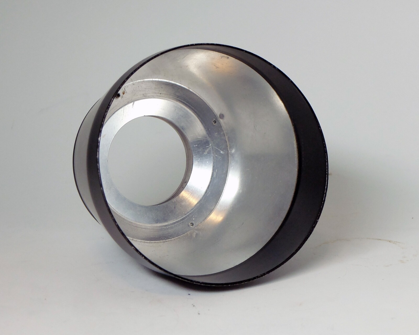 Broncolor Impact Offset Reflector Used