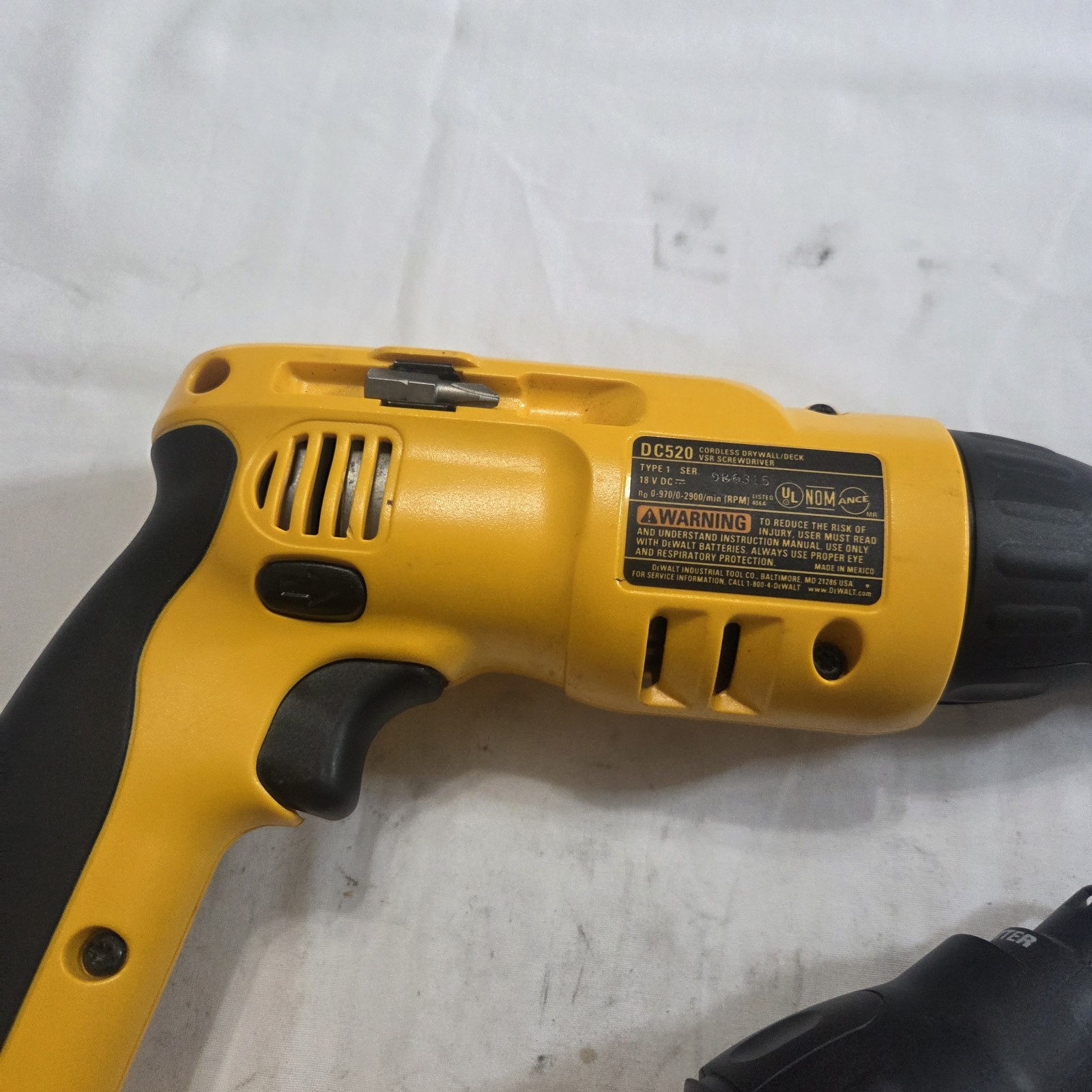 DeWalt DC520 18V Cordless Drywall / Deck VSR Screwdriver w/ Case - Tested
