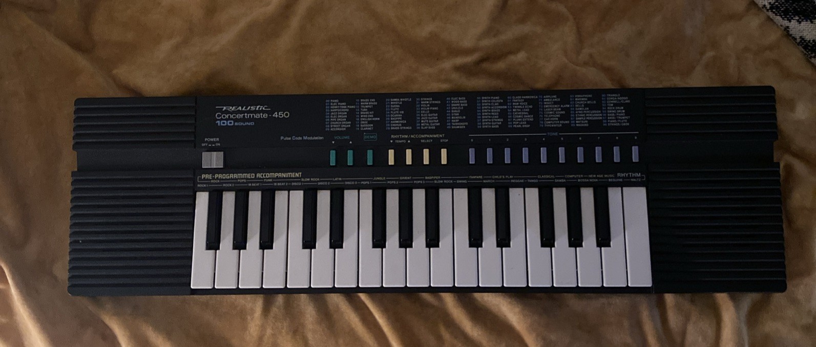 Realistic 450 Concertmate 100 Sound Electric Keyboard Made in Japan GC Vintage