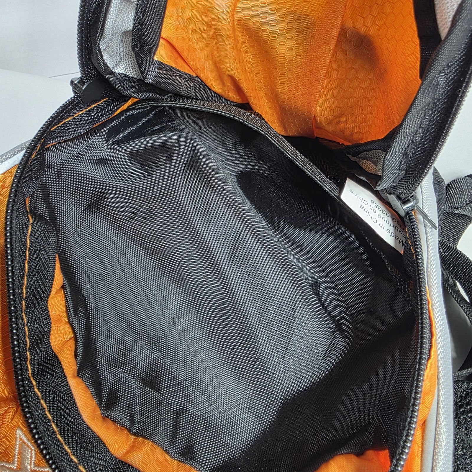 Coleman MAX 2L Hydration Backpack With Bladder Trails, Skiing, Backpacking Bag