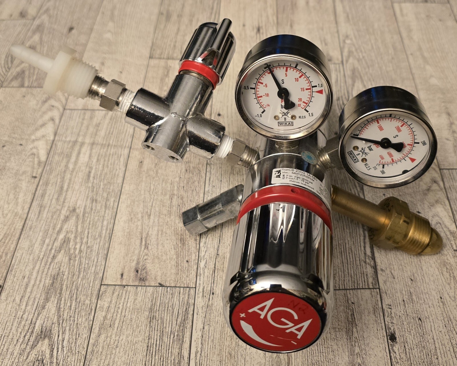 AGA Regulator CB 200/2 1A-580 Max. In: 3000 PSI Out 1,5-15  PSI MS/PVDF/EPDM Gas