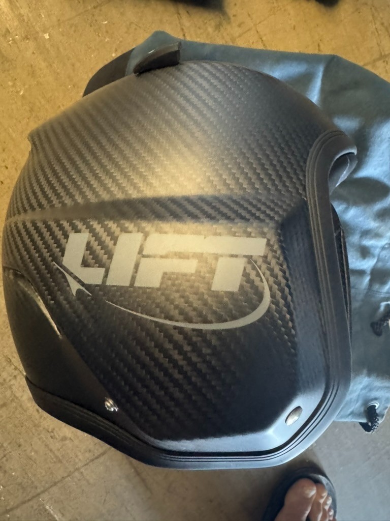 LIFT AV-1 KOR Carbon Fiber Flight Helmet XL Bose A20 Bluetooth LEMO GA