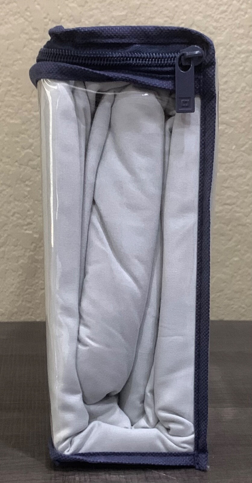CHAPS by Ralph Lauren 6pc Queen Sheet Set (Sheets &4 Pillowcases) Light Grey NIP
