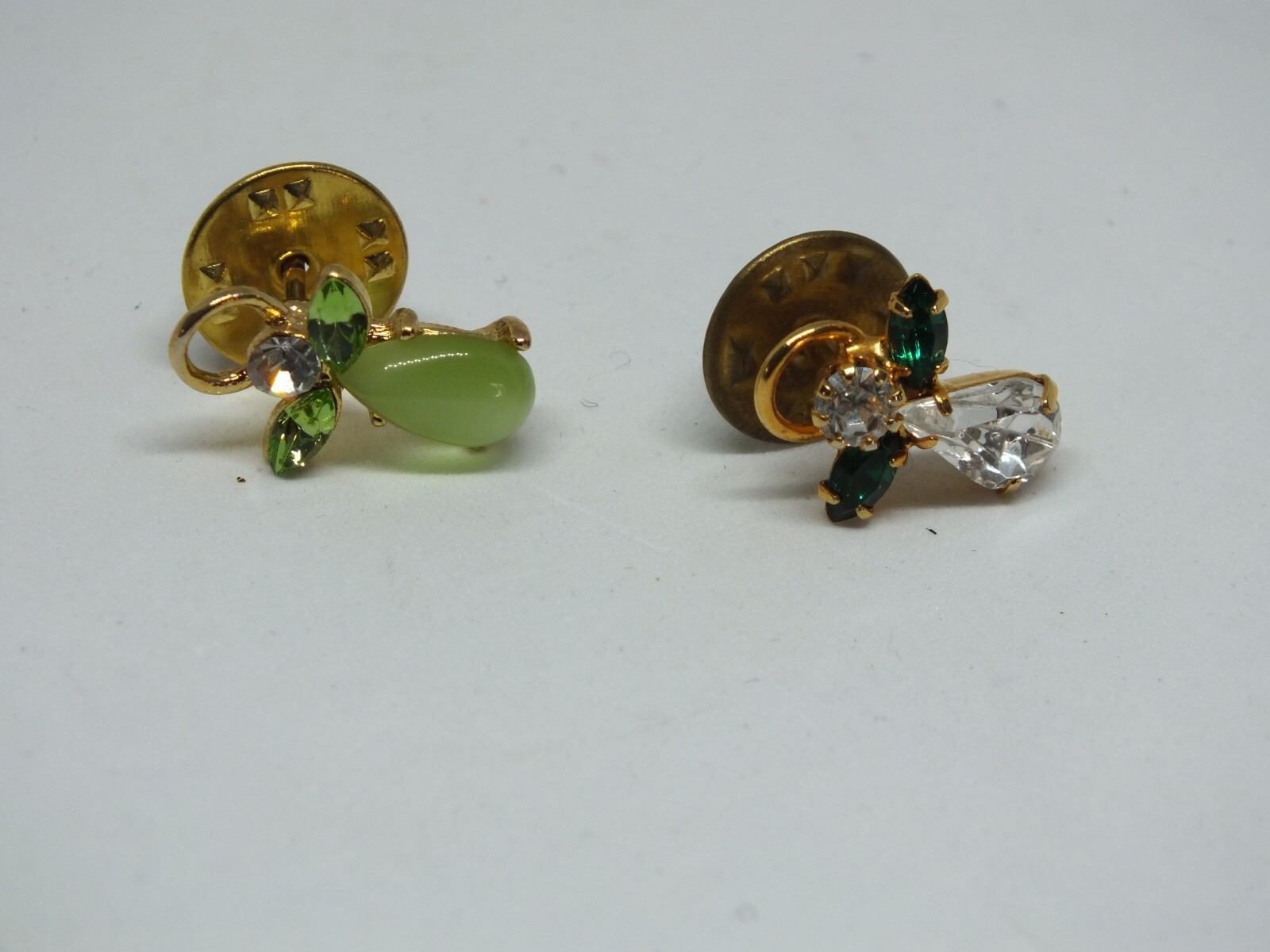 Beautiful Brooch Pin Gold Tone Angel Set 2 Green Lime Clear Rhinestones 3/4x1/2"