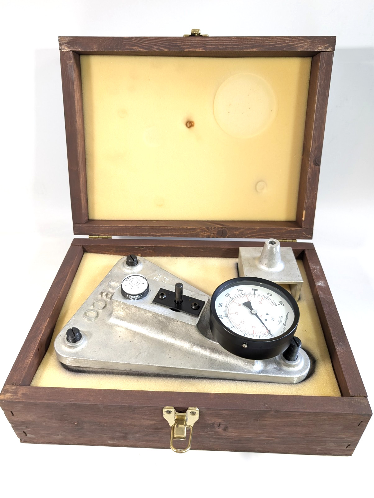 Vintage NoShok Deco Enterprises Pressure Gauge  in Original Wood Case